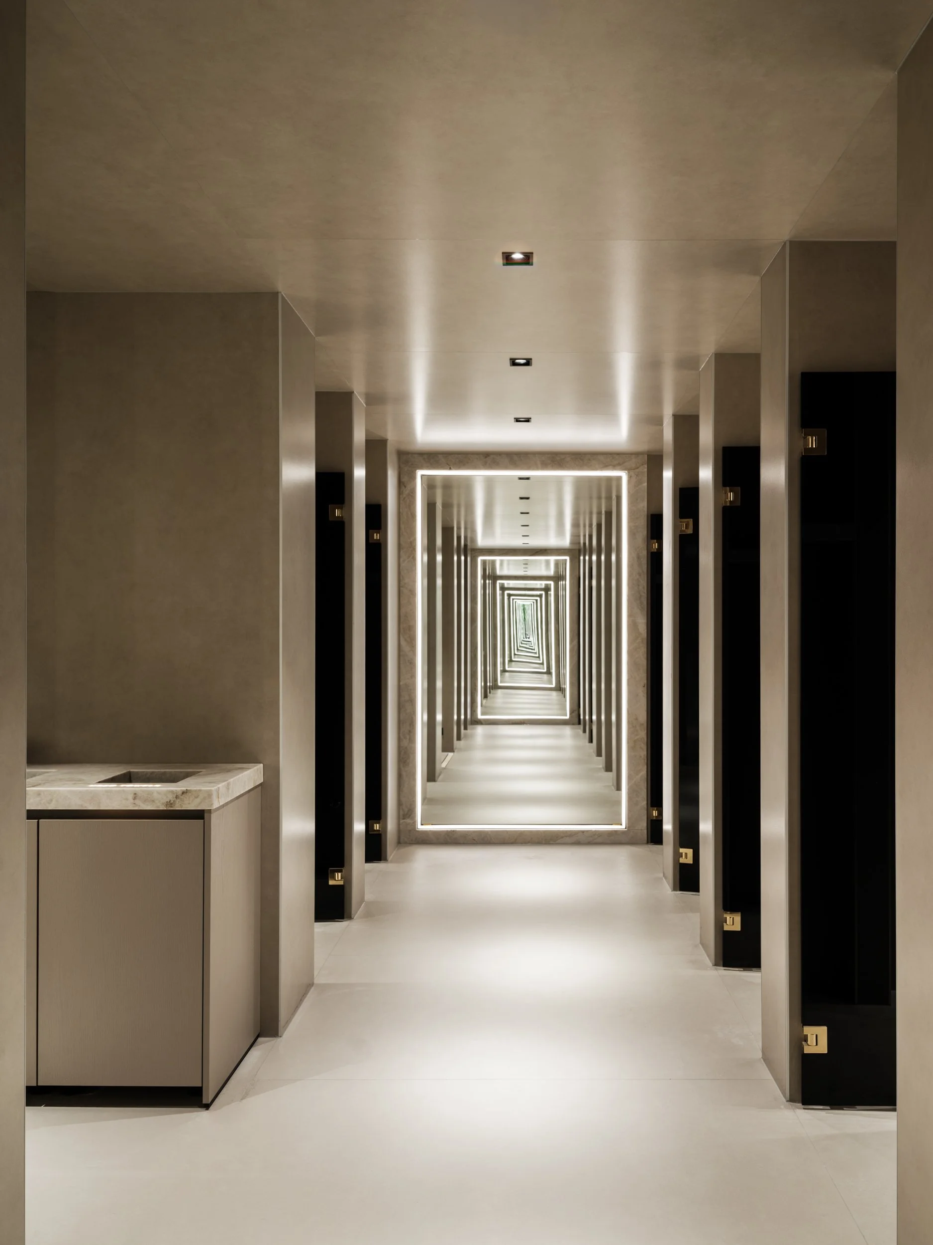 Saints & Stars Amsterdam City12.jpg