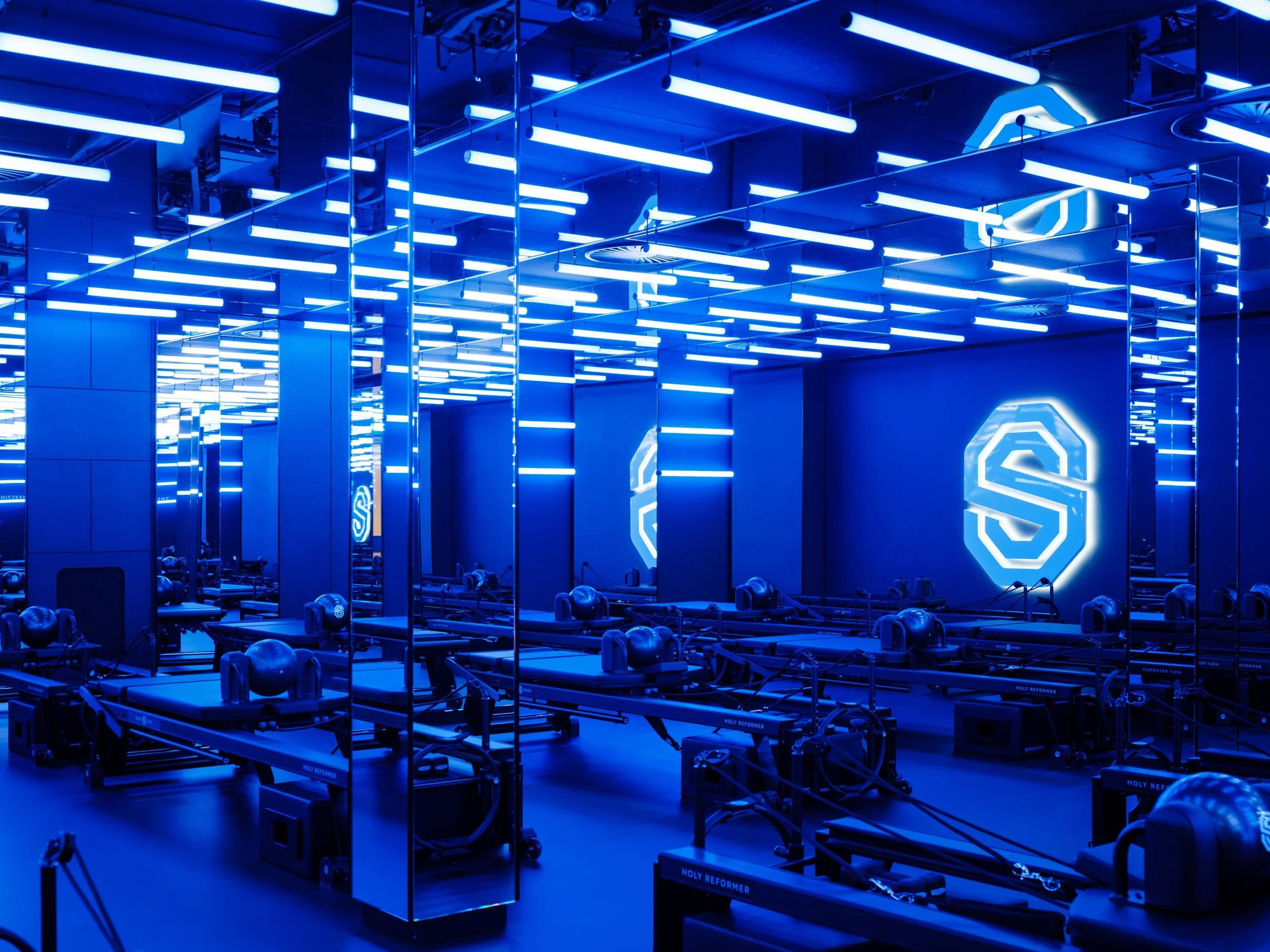 Saints & Stars Amsterdam City10.jpg