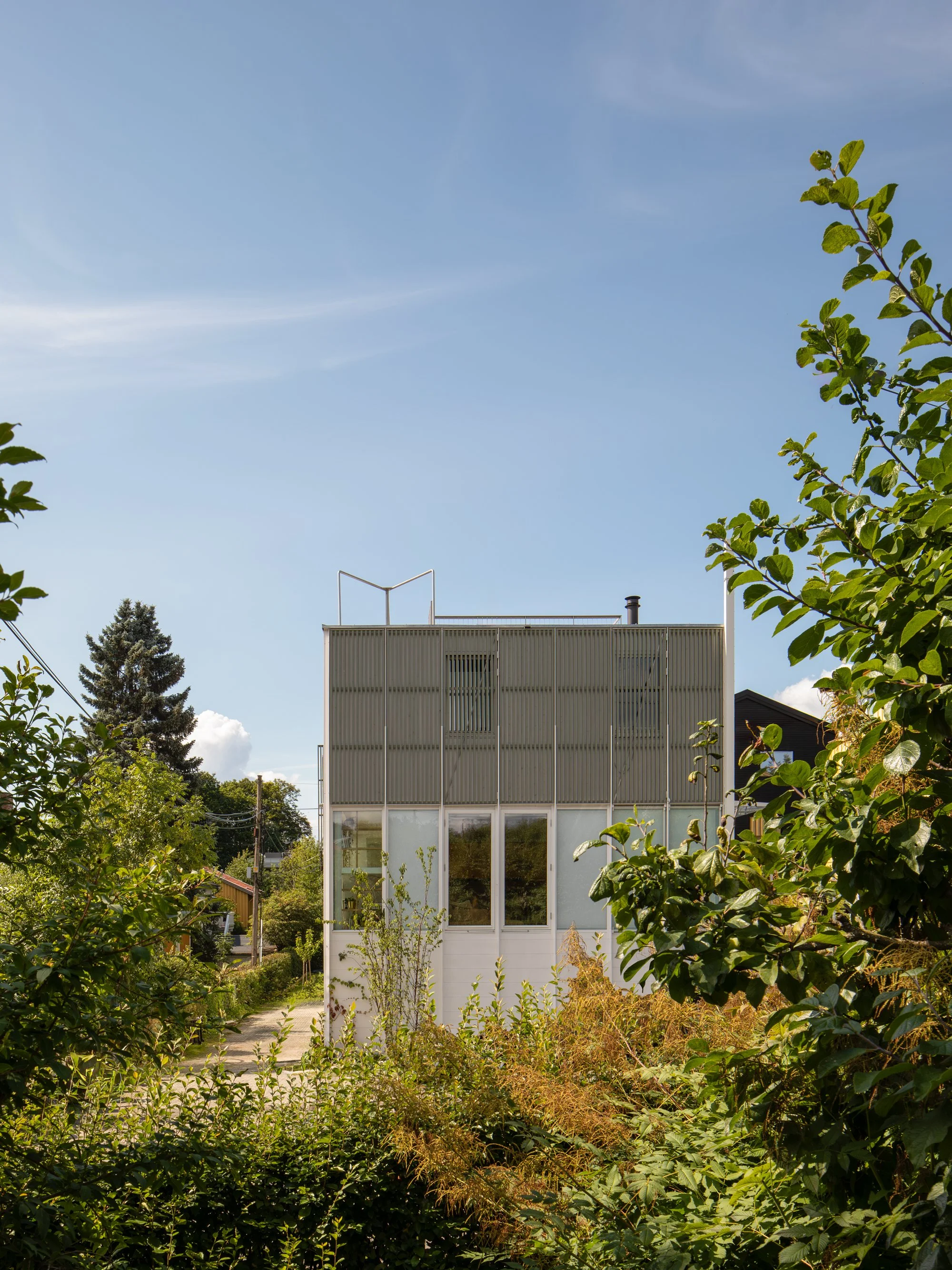 Double-House_exteriorV2.jpg