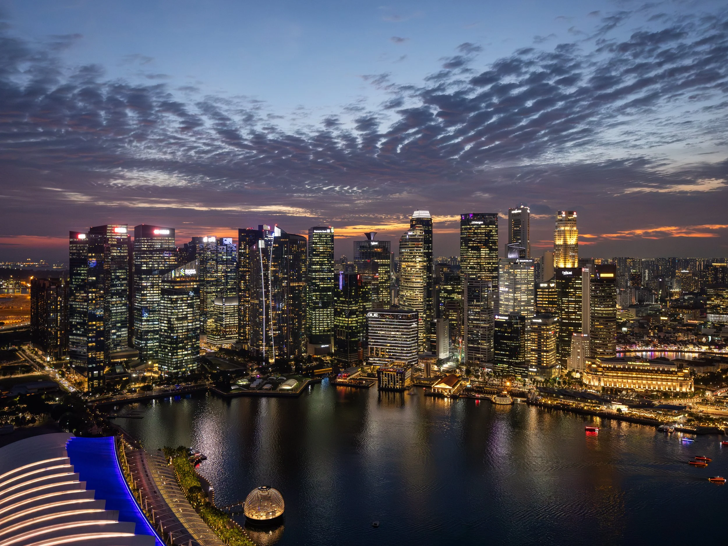 Singapore_skyline.jpg