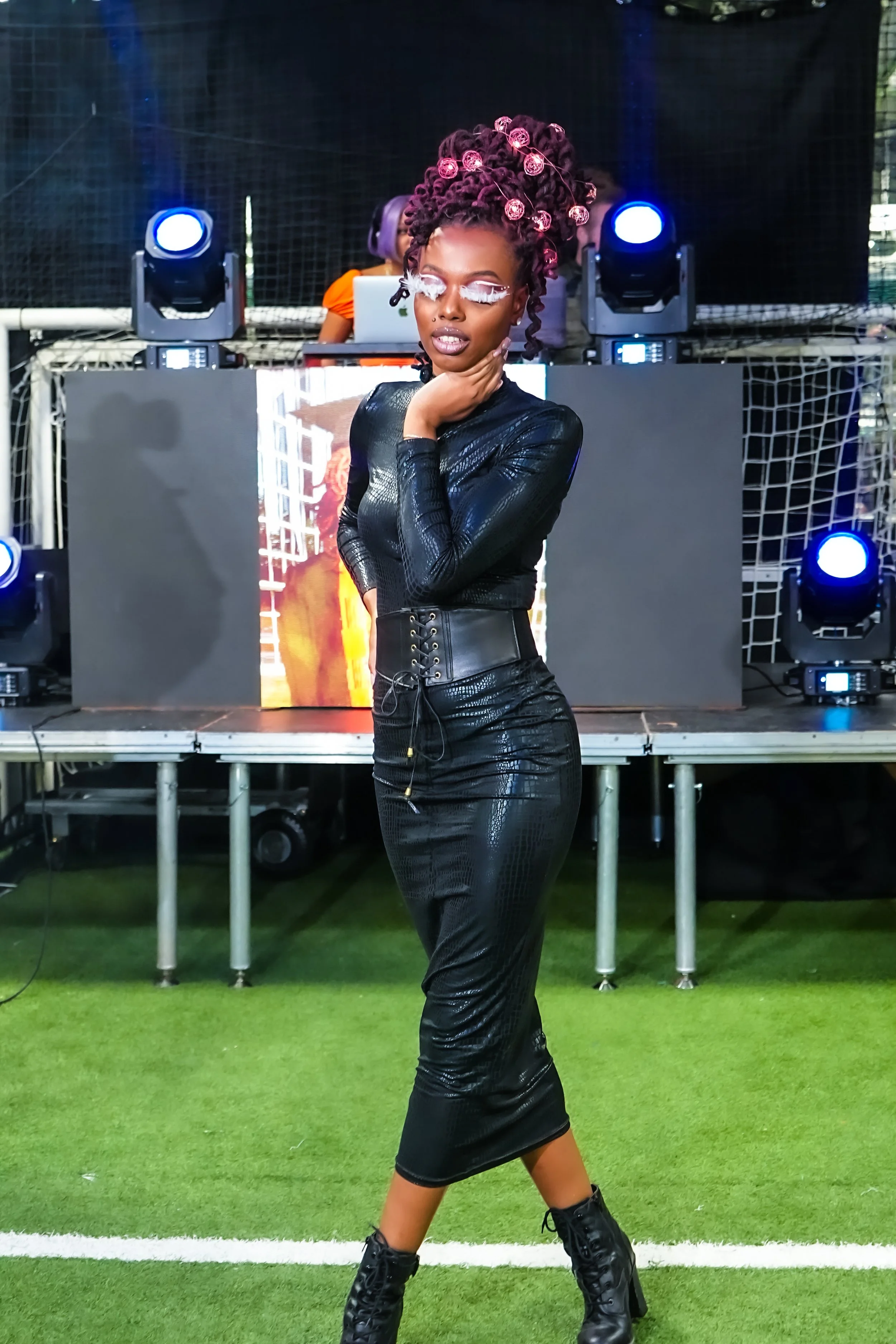 LOC 22 MAIN SHOW_-240.JPG
