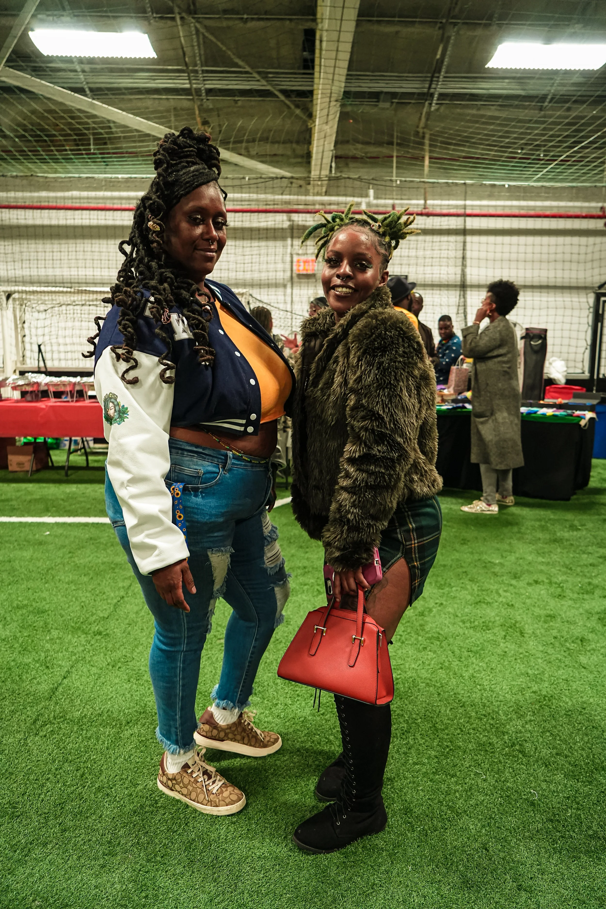 LOC 22 MAIN SHOW_-22.JPG
