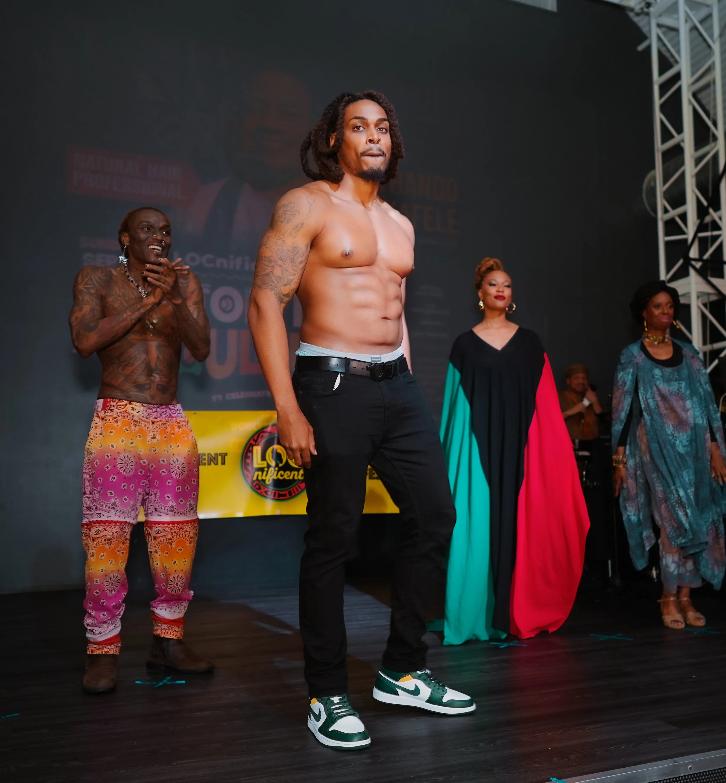 LOC 23 SHOW PIX-27.jpg