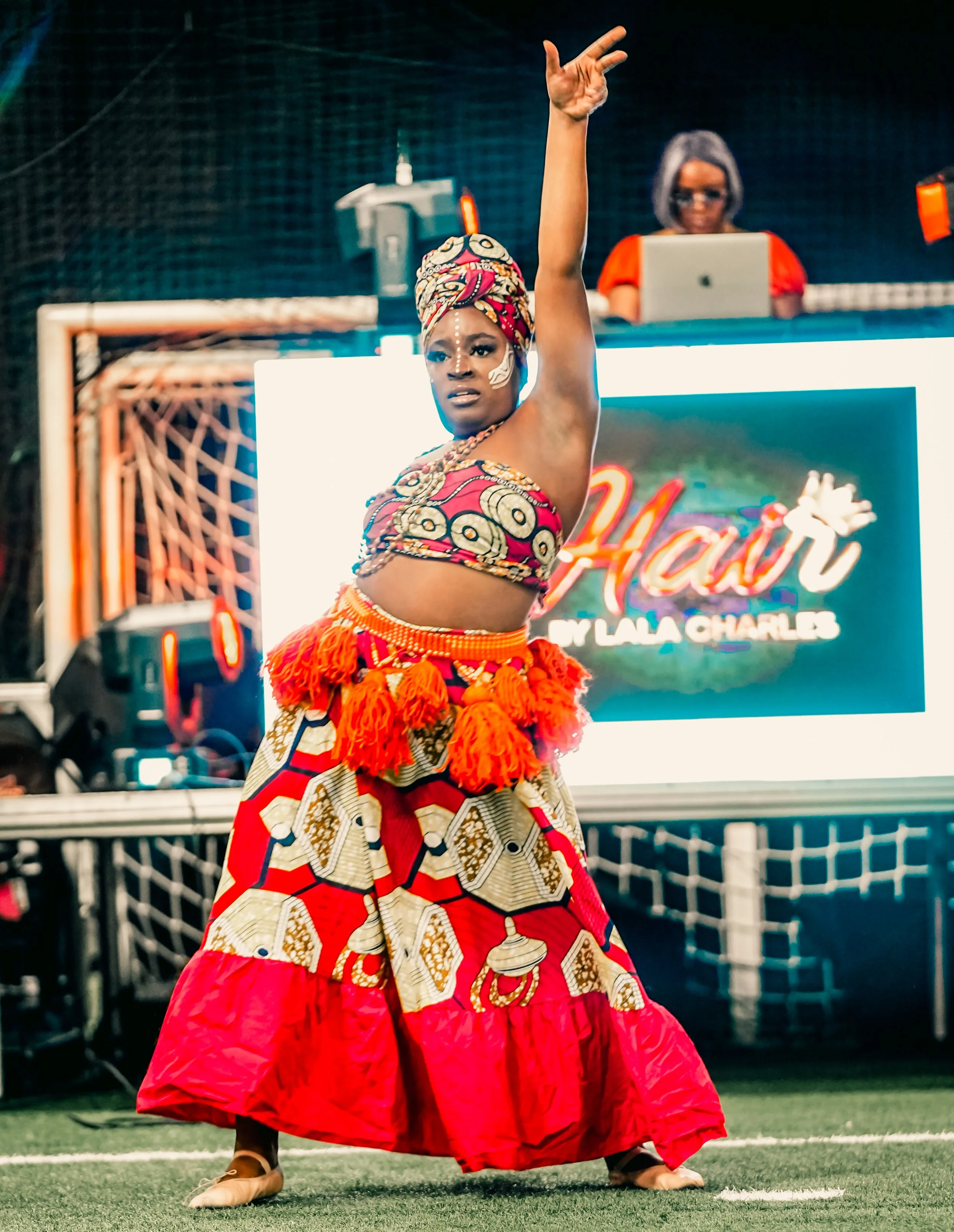 LOC 22 MAIN SHOW_-94.JPG