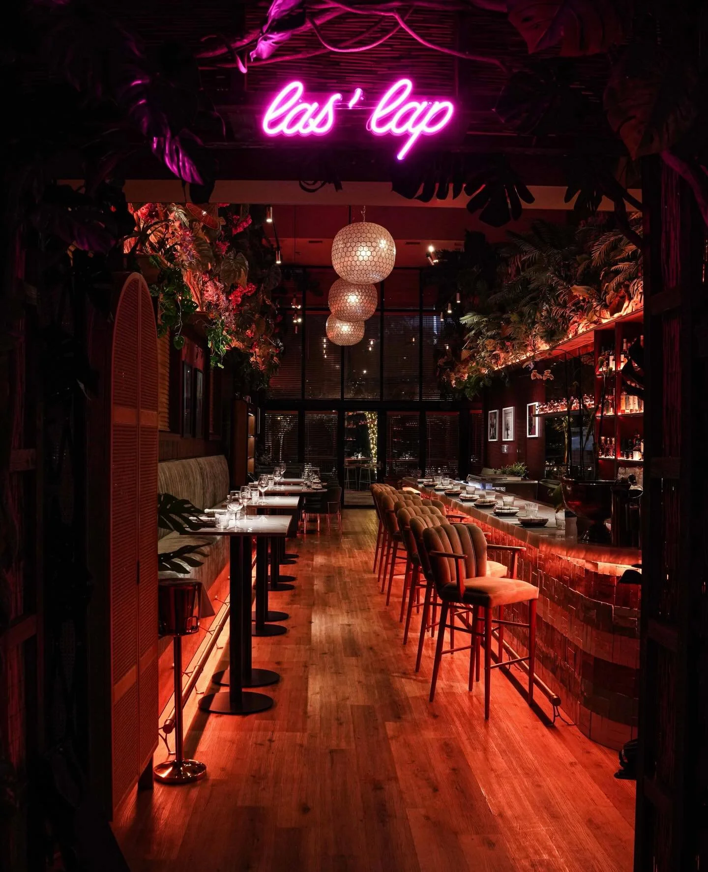 We love when our people come together. If you&rsquo;re planning a big dinner or a laidback night with your closest crew, just say the word. We&rsquo;ll make sure it feels like home. #LasLapMiami