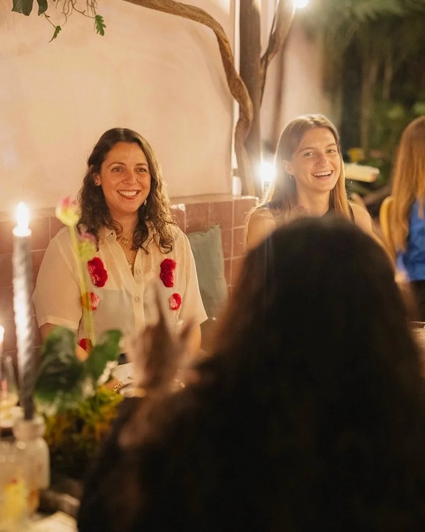 Some nights are meant to be shared this way. Private rooms, familiar faces, good food passing hands, and memories forming in real time. That&rsquo;s a real #LasLapMiami moment ✨