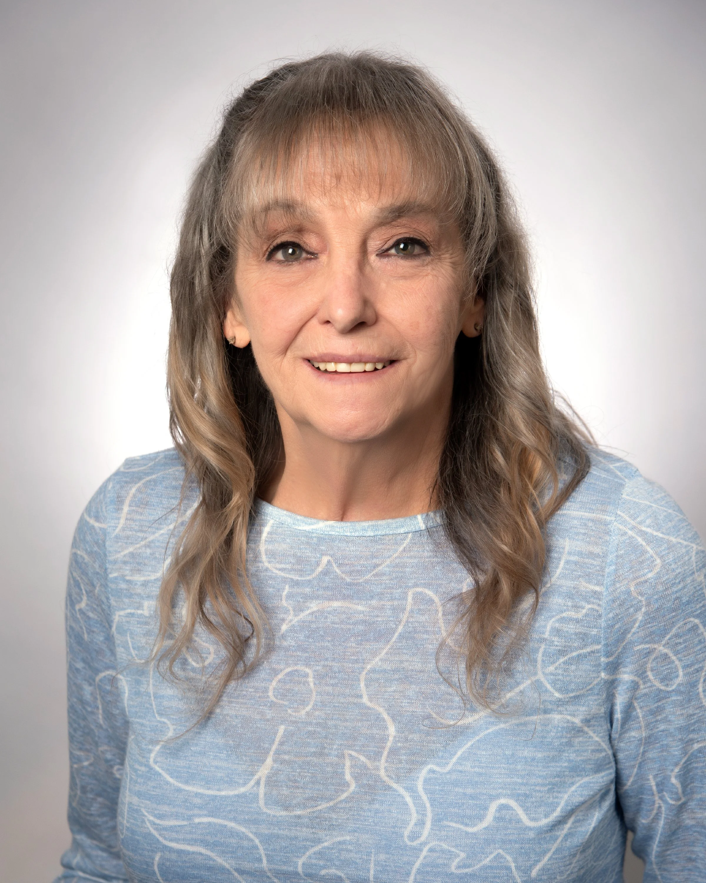 Master of logistics and kind connection, ensuring care plans actually come to life.