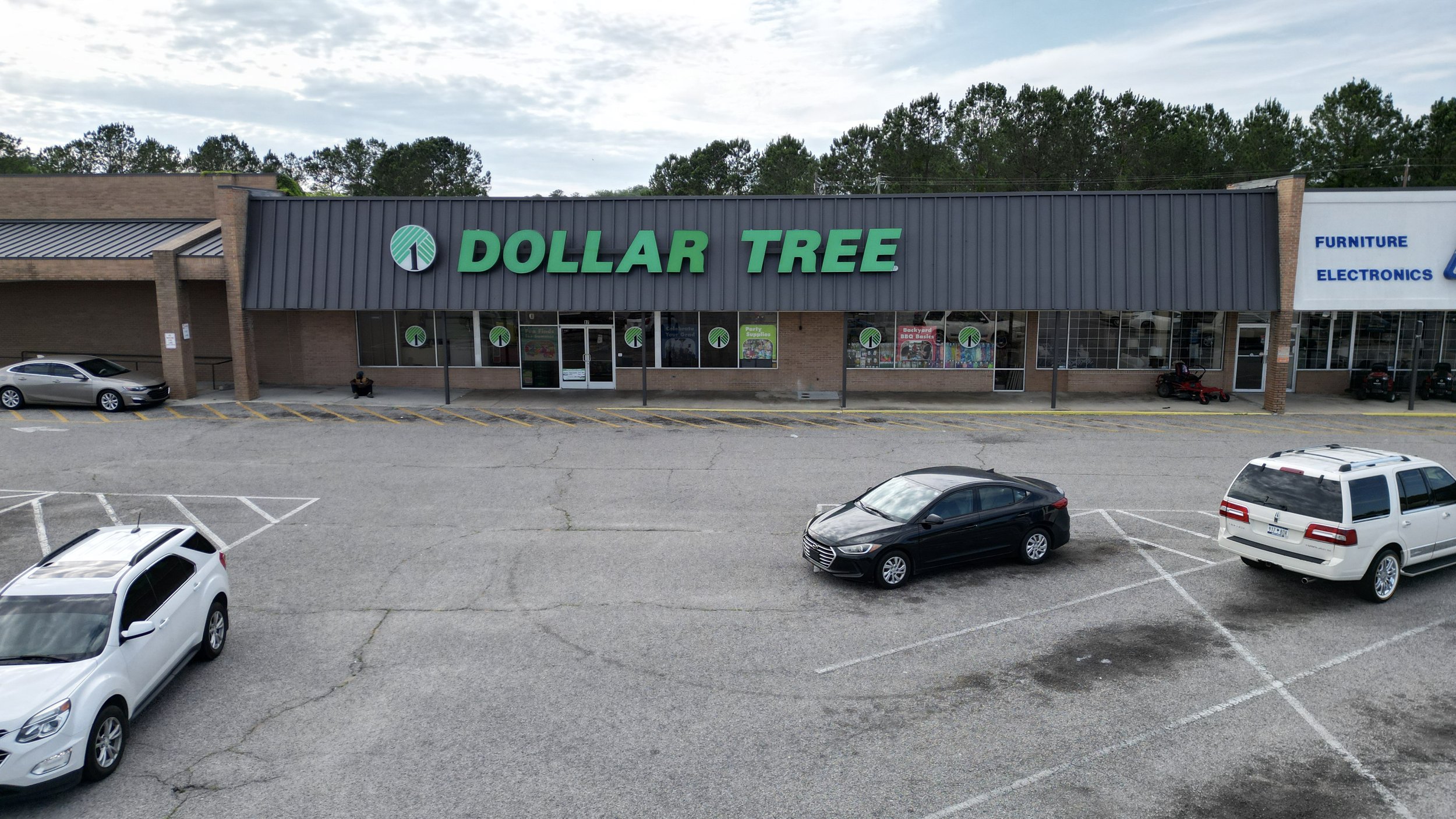 Kingstree Square - Suite B