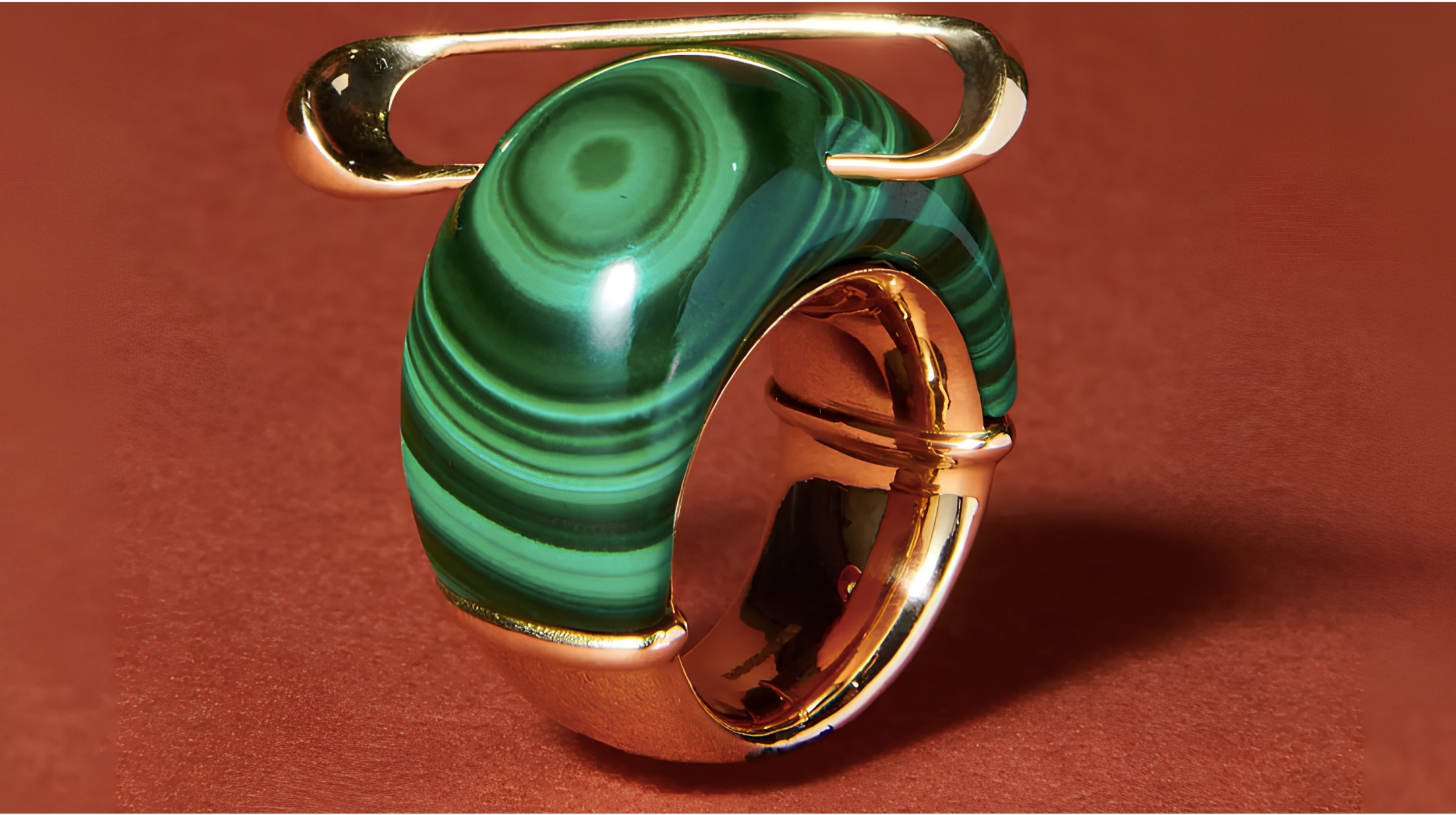 Gold and malachite ring