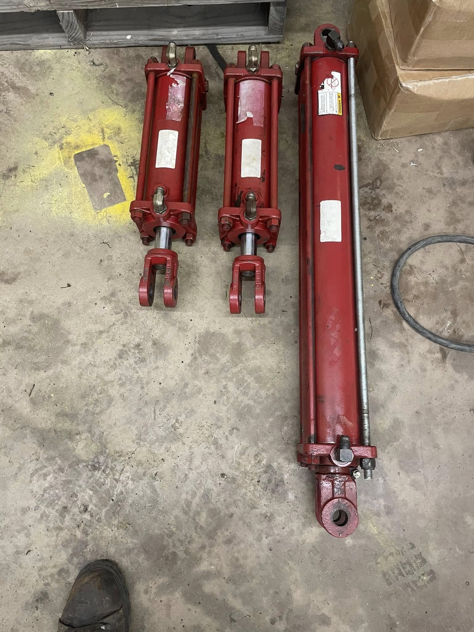 Repaired and re-sealed hydraulic cylinders for a disc. Includes custom-machined rods and full cylinder inspection.