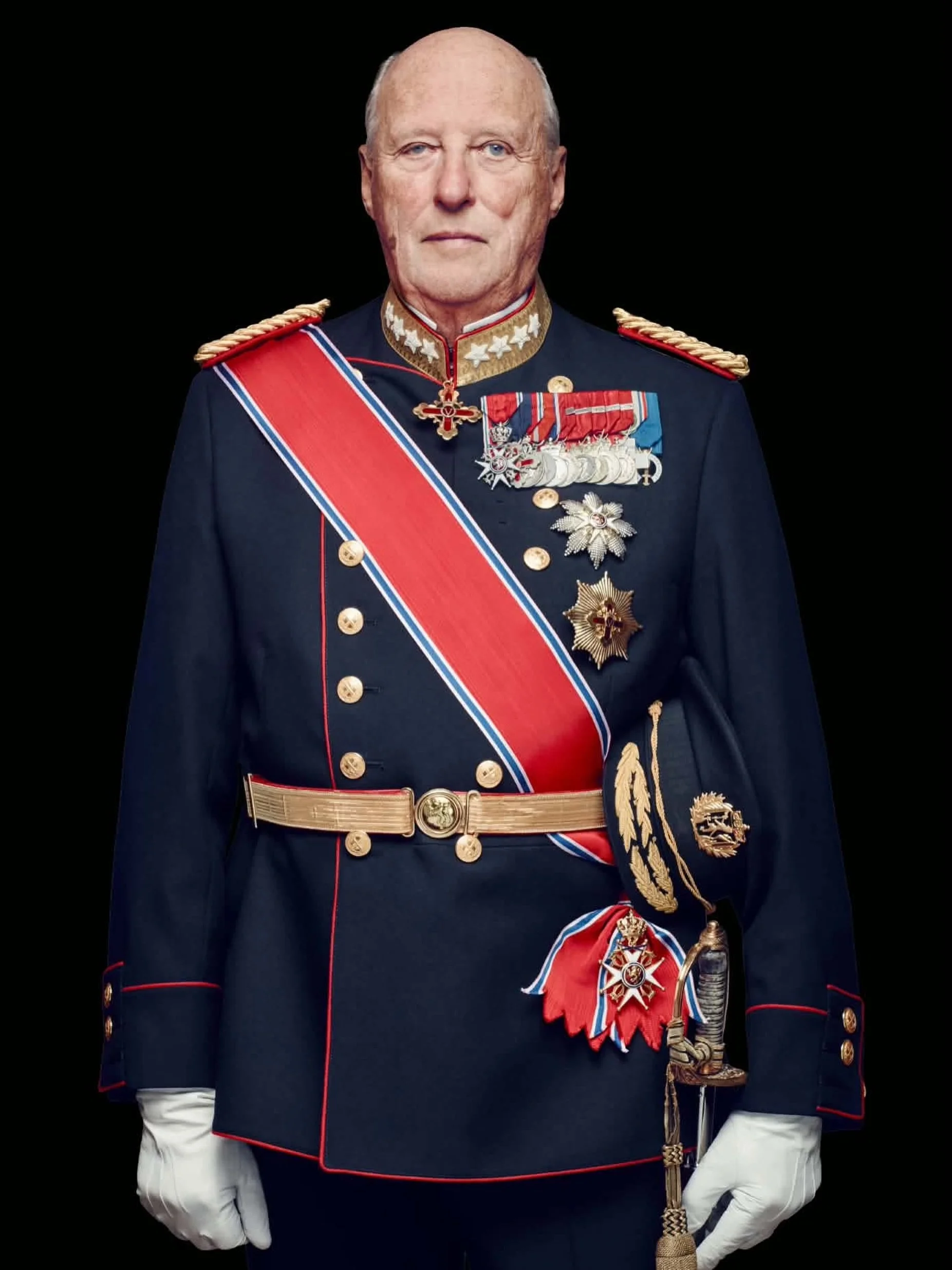 Til minne om Hans Majestet Kong Harald V❤️
Det er med stor sorg vi har mottatt budskapet om Kong Haralds bortgang. V&aring;re tanker g&aring;r til kongefamilien, hans n&aelig;rmeste og alle som s&oslash;rger.

Informasjon til v&aring;re gjester:
Barr