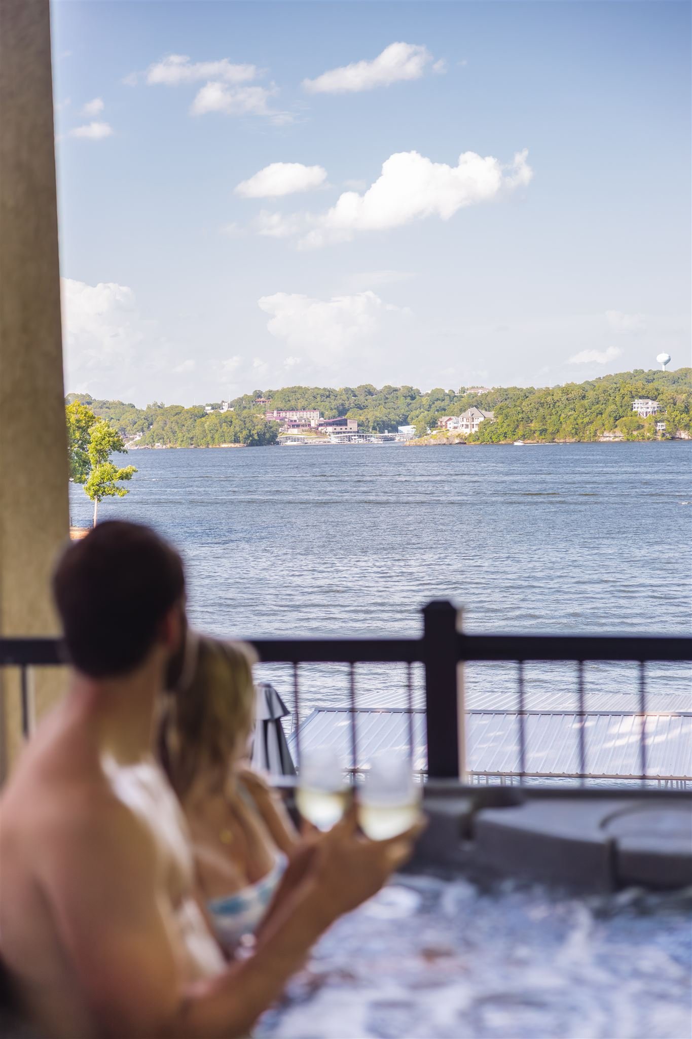 LakeOzarkEstates_DetailsLifestyle-220_websize.jpg