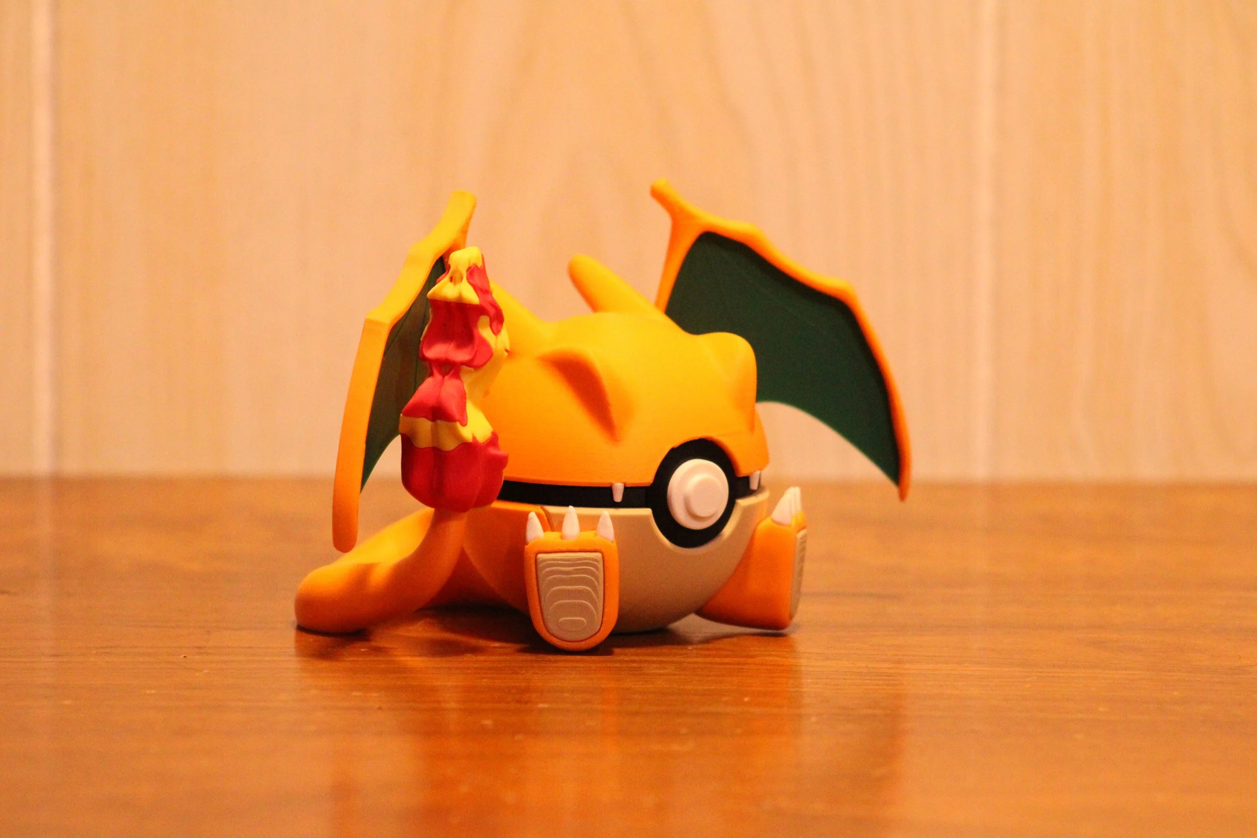 #0006 - Charizard inspired Pokéball Collectable
