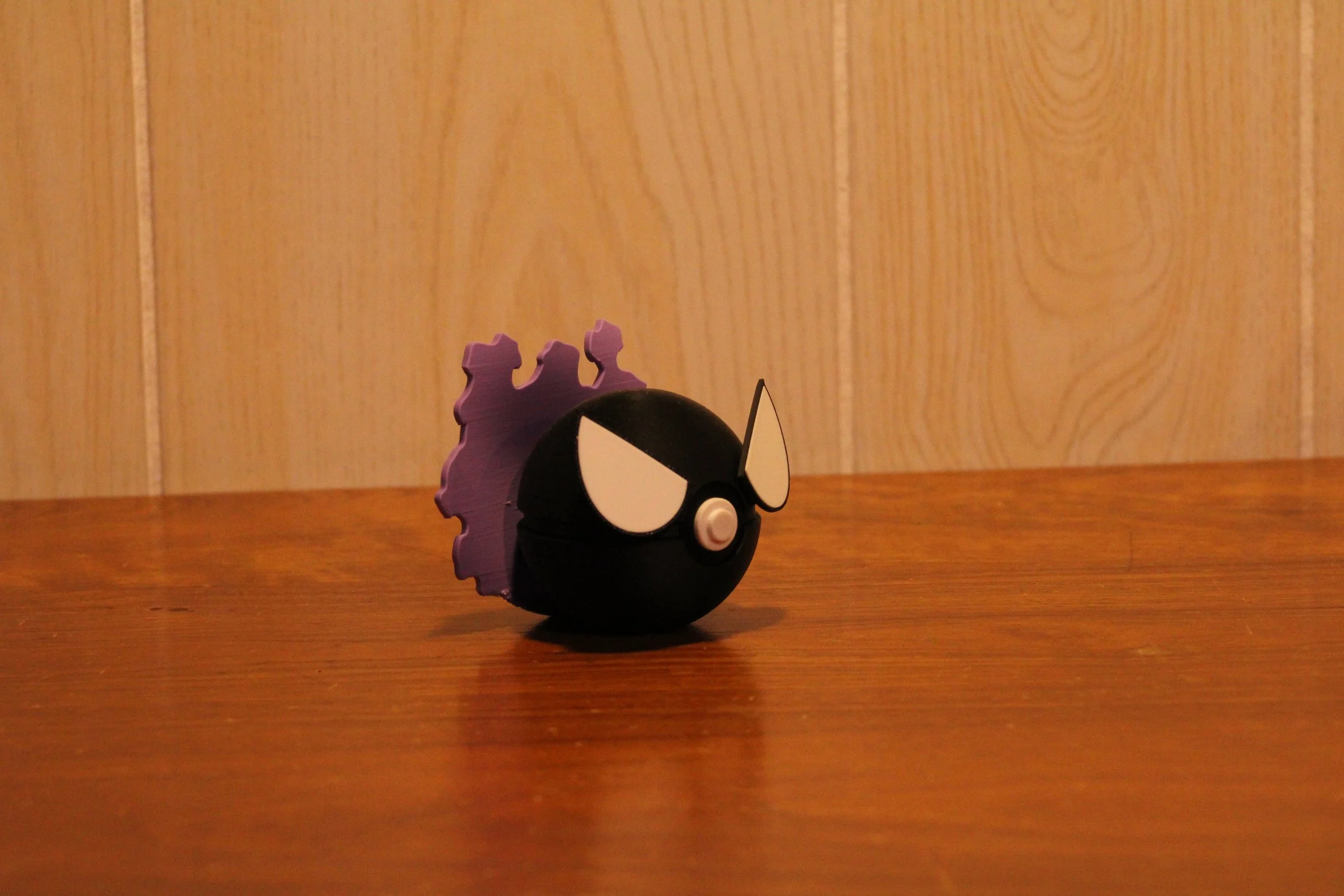 #0092 - Gastly inspired Pokéball Collectable
