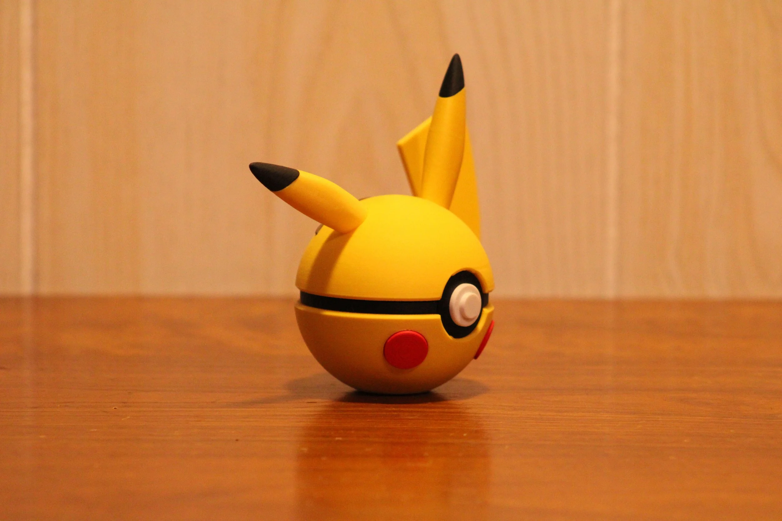 #0025 - Pikachu inspired Pokéball Collectable