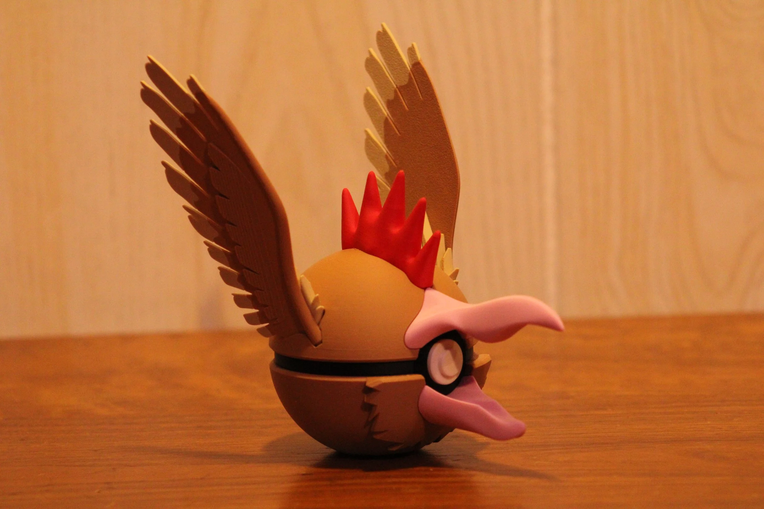 #0022 - Fearow inspired Pokéball Collectable