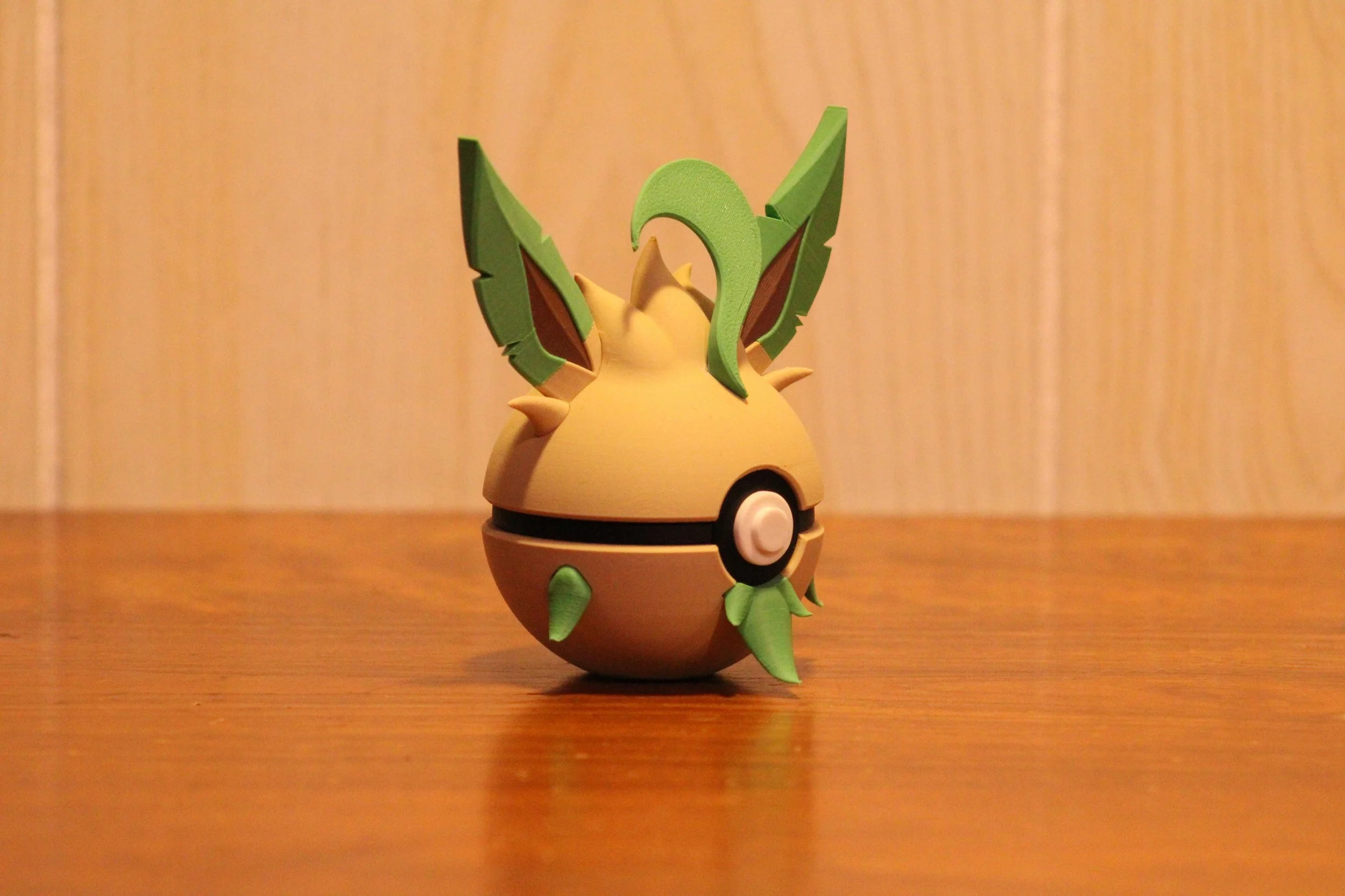 #0470 - Leafeon inspired Pokéball Collectable