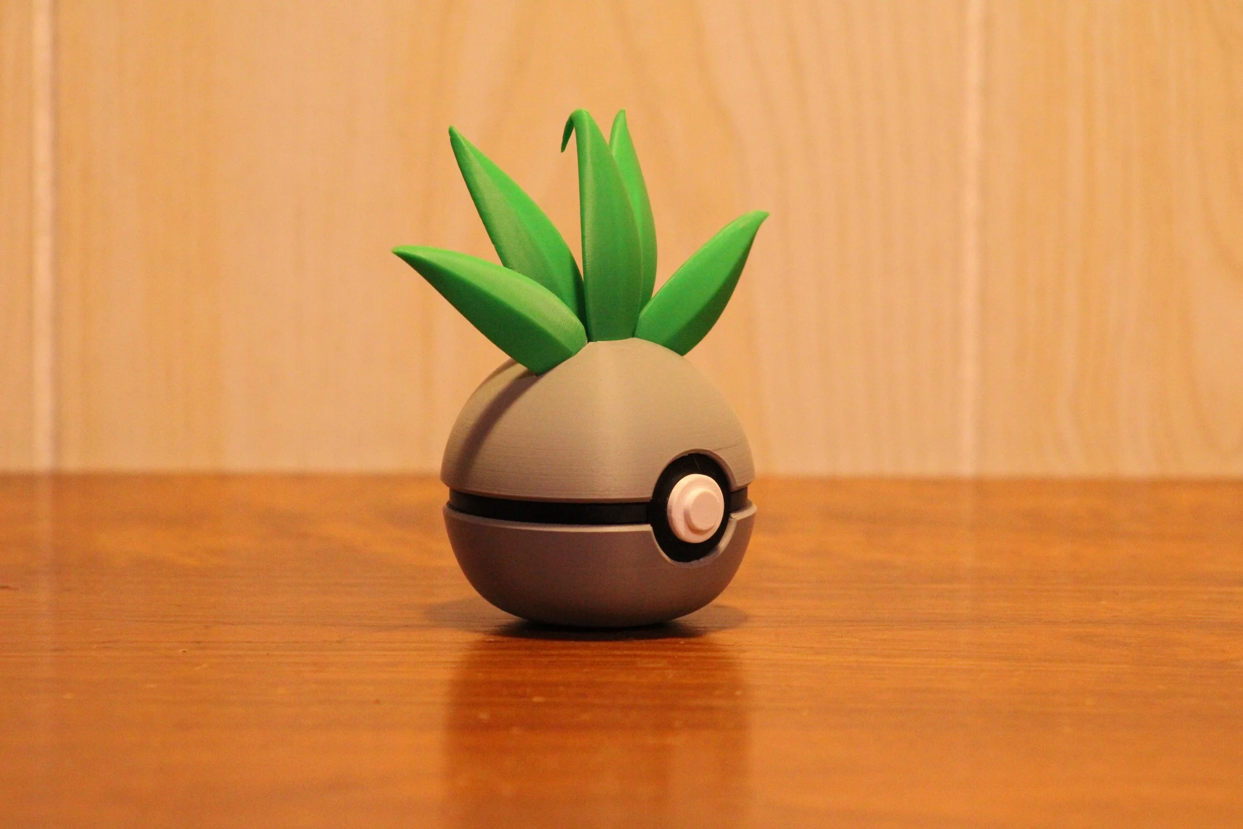 #0043 - Oddish inspired Pokéball Collectable