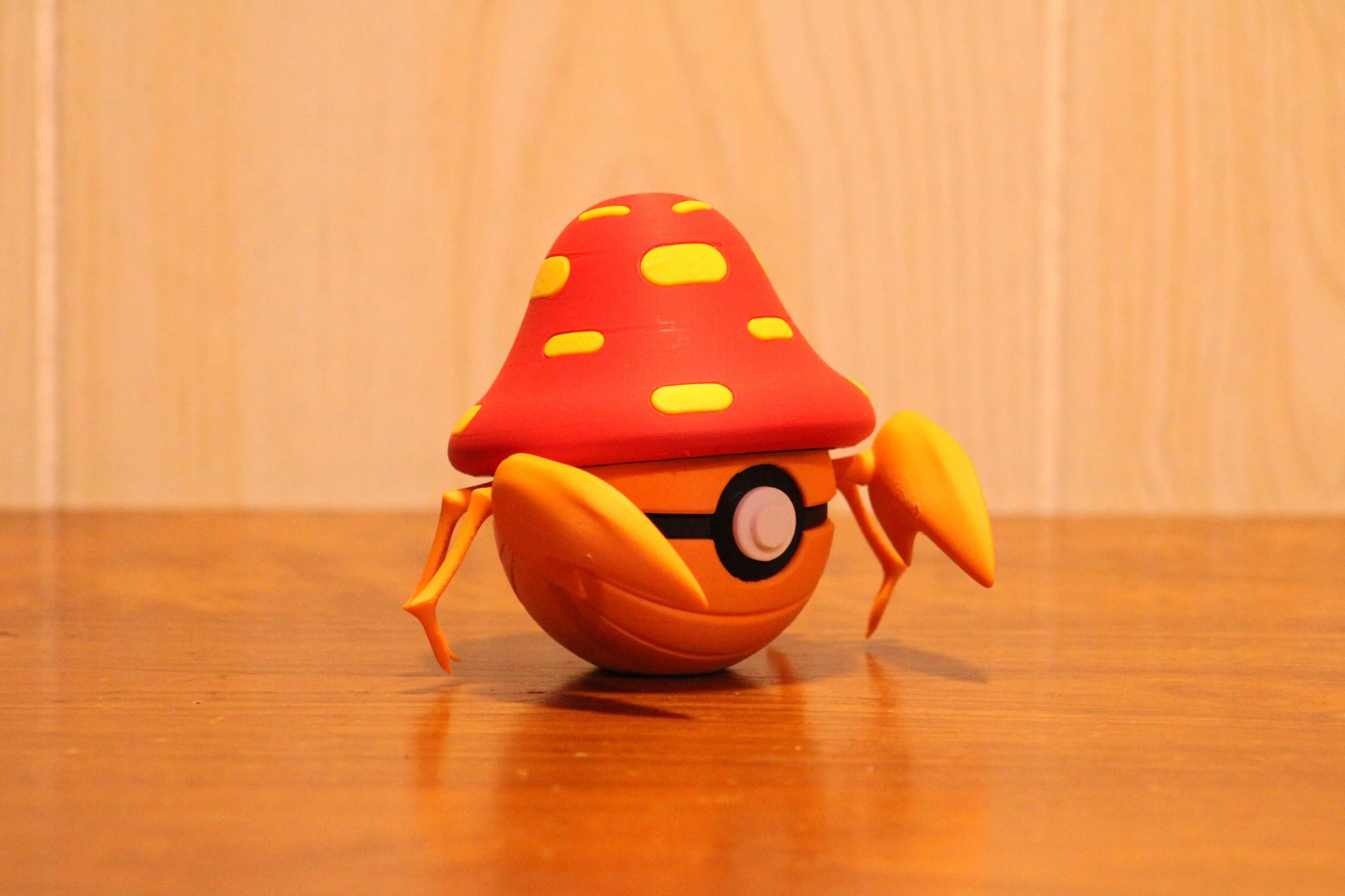 #0047 - Parasect inspired Pokéball Collectable
