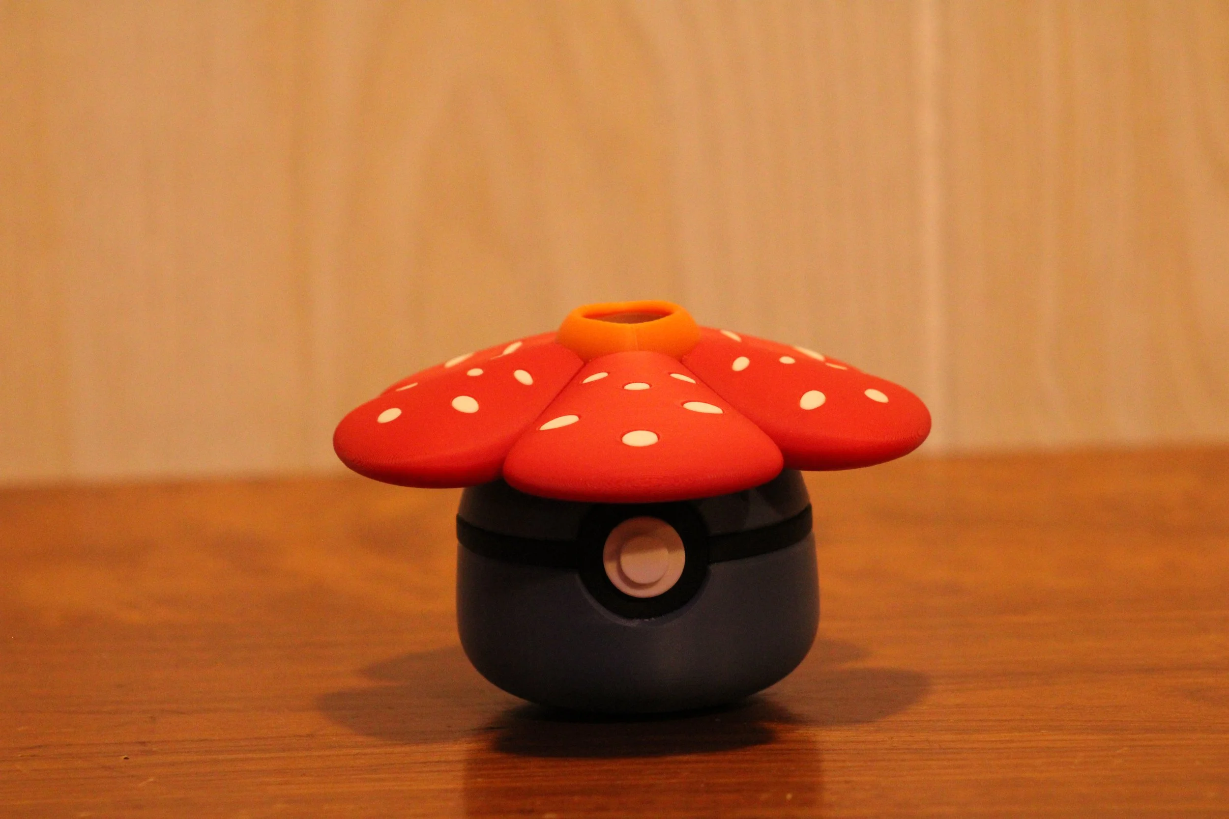 #0045 - Vileplume inspired Pokéball Collectable