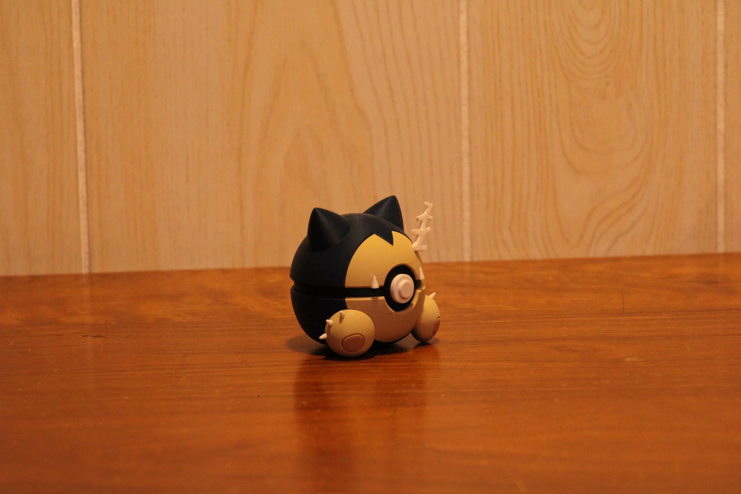 #0143 - Snorlax inspired Pokéball Collectable