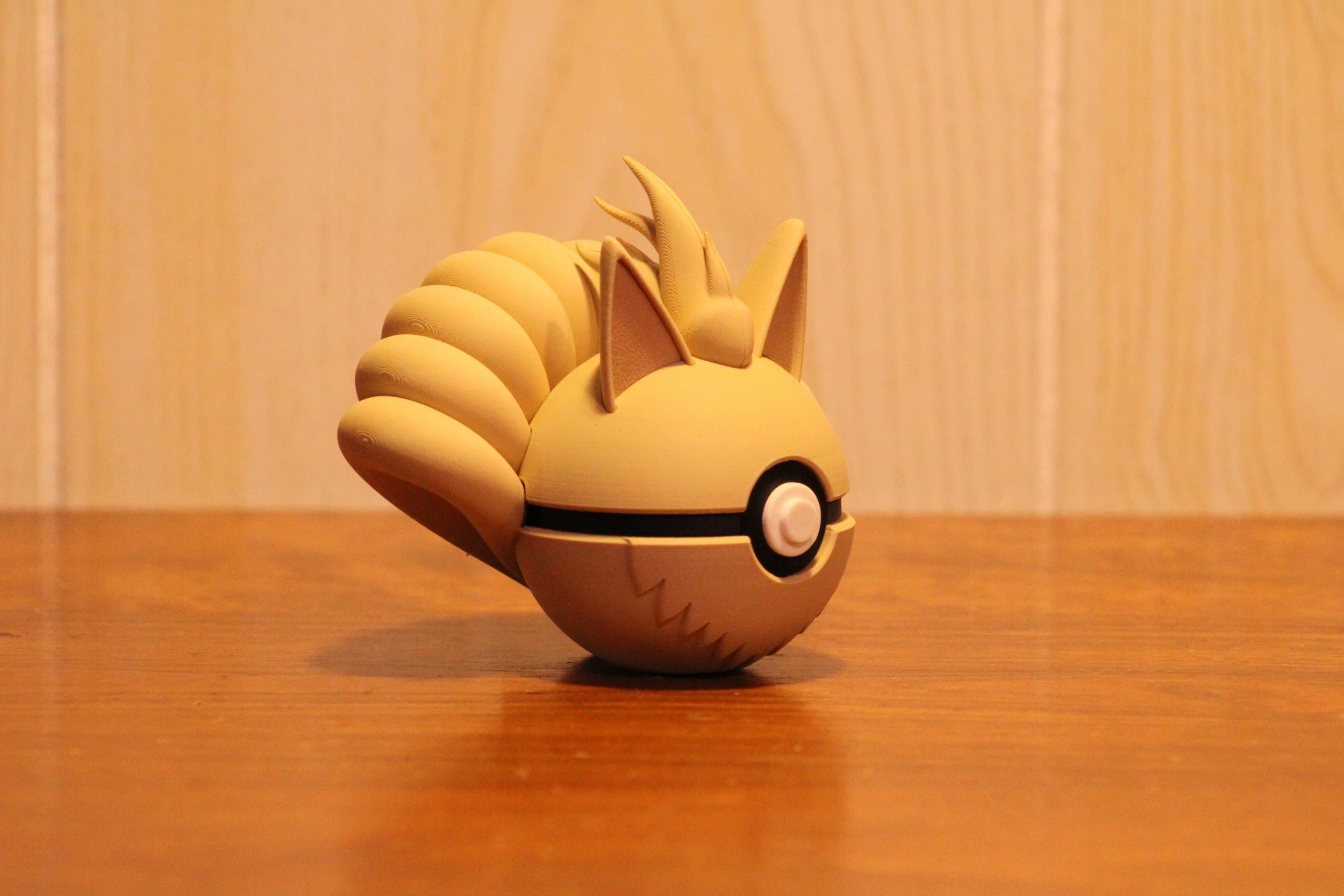 #0038 - Ninetails inspired Pokéball Collectable