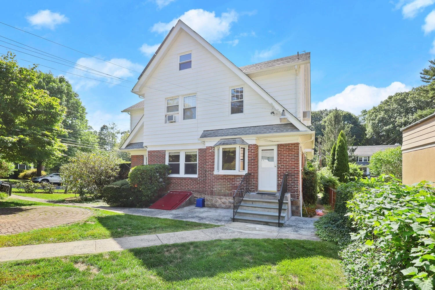 40 Hunter Ave New Rochelle NY-large-034-032-039-1500x1000-72dpi.jpg