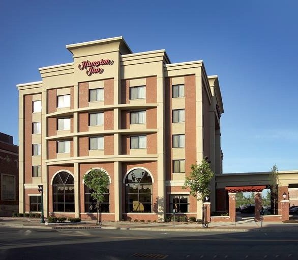 <span style="display:inline-block; line-height:1.05;"> Hampton Inn<br><b>Schenectady, NY</b> </span>