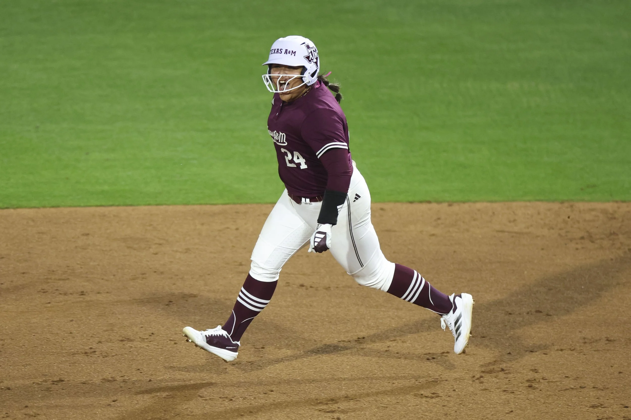 Mya Perez, power yell