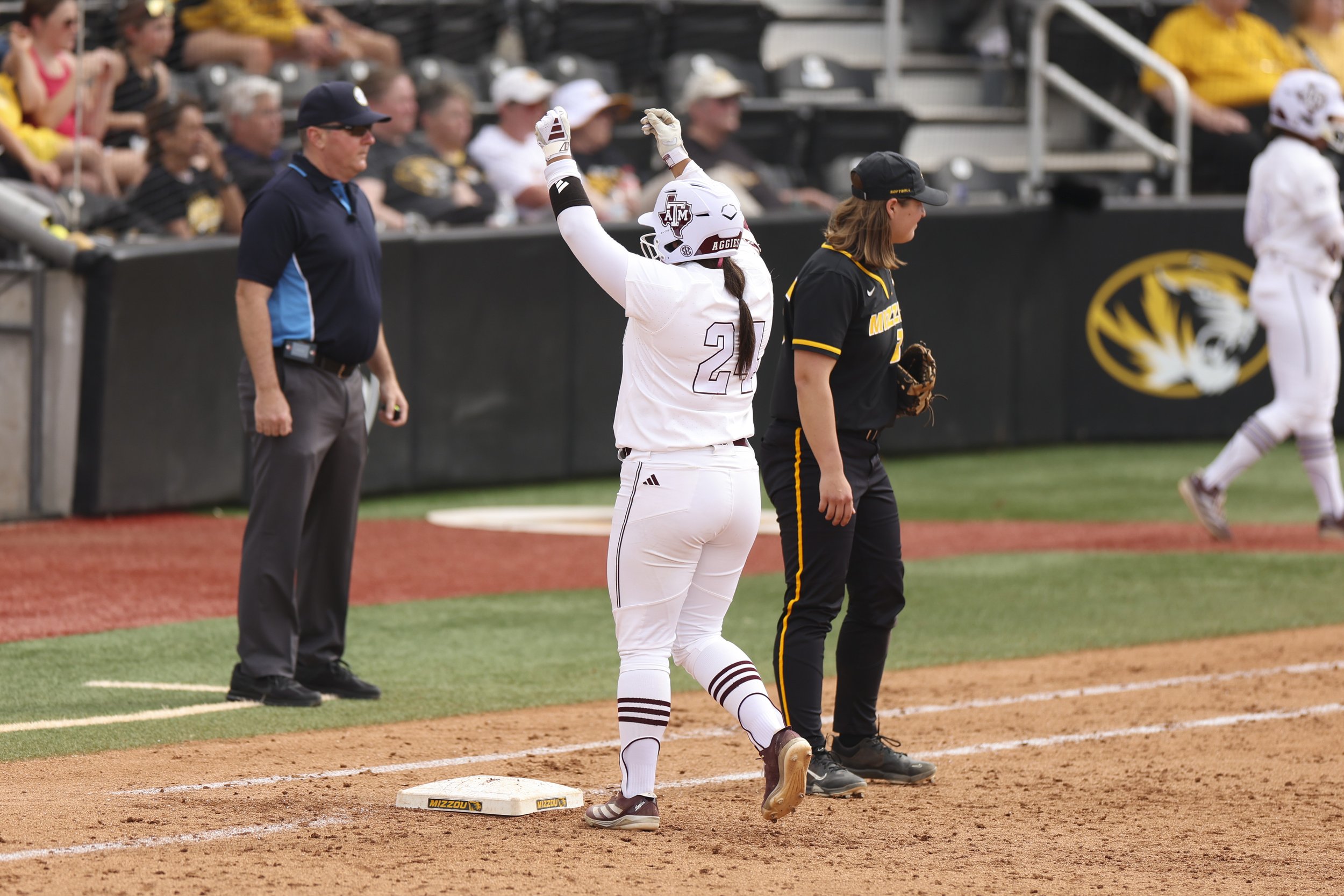 Mya Perez, on base, Aggies