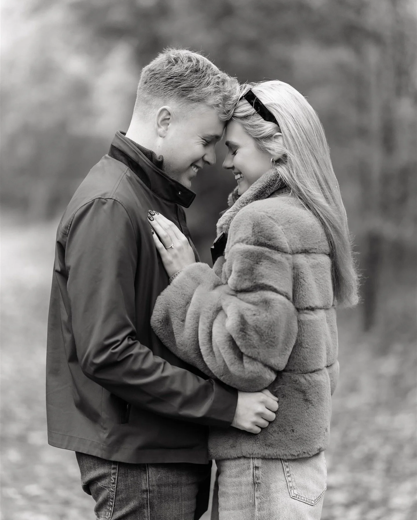 Autumn minis aren&rsquo;t just for little ones they are perfect for couples too! The gorgeous C &amp; W 🤍