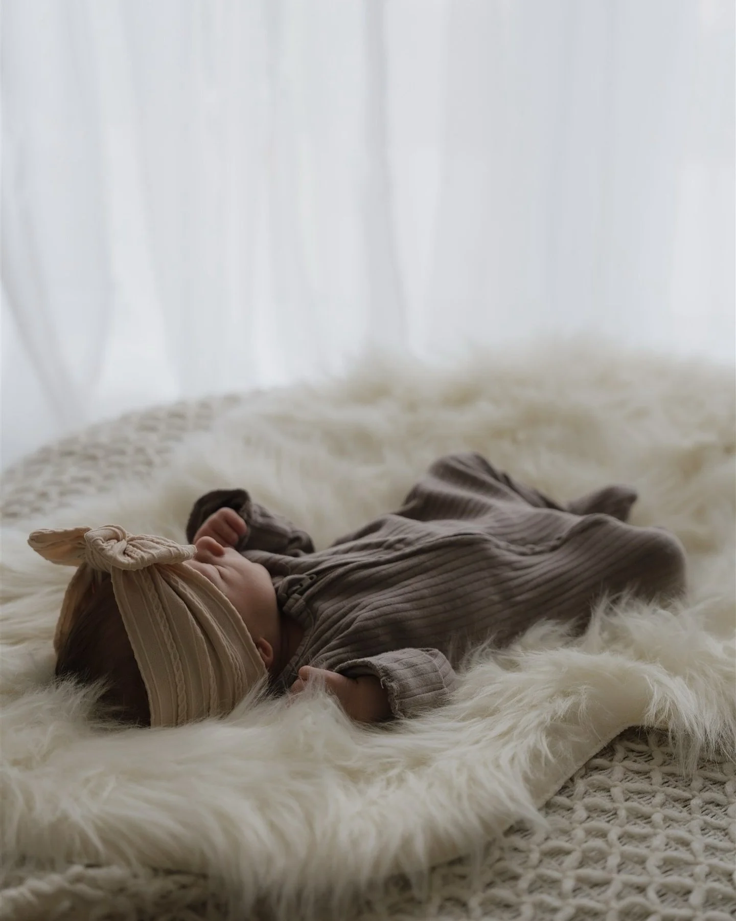 This newborn session in the studio was pure magic ✨
So peaceful, so gentle, with the sweetest little coos and stretches along the way.

Every newborn I photograph reminds me just how precious these early days are. The tiny details, the soft breaths, 