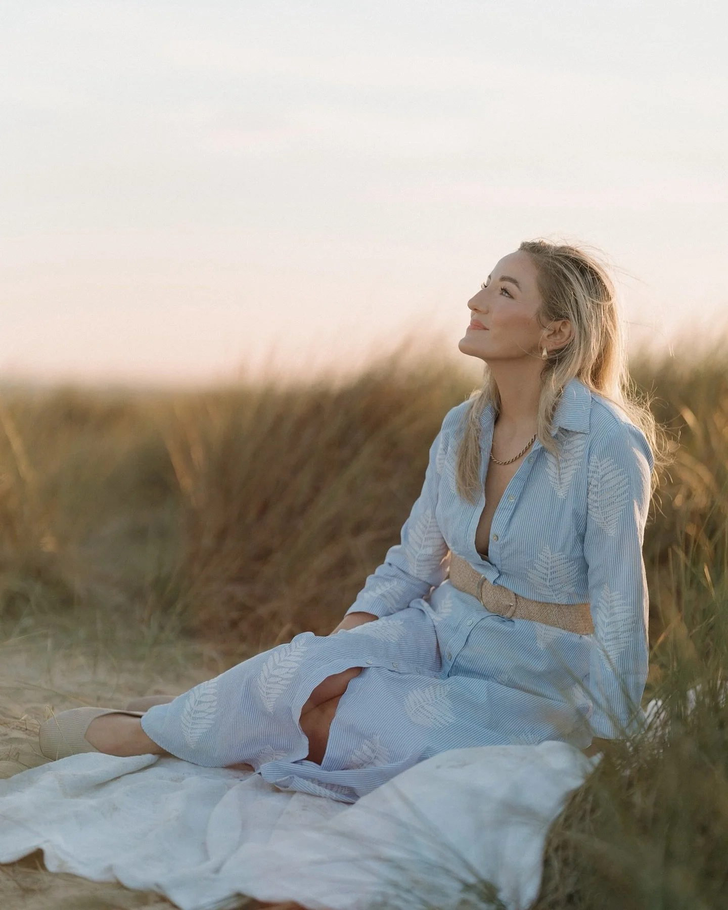 Something about blue hour 🤍✨