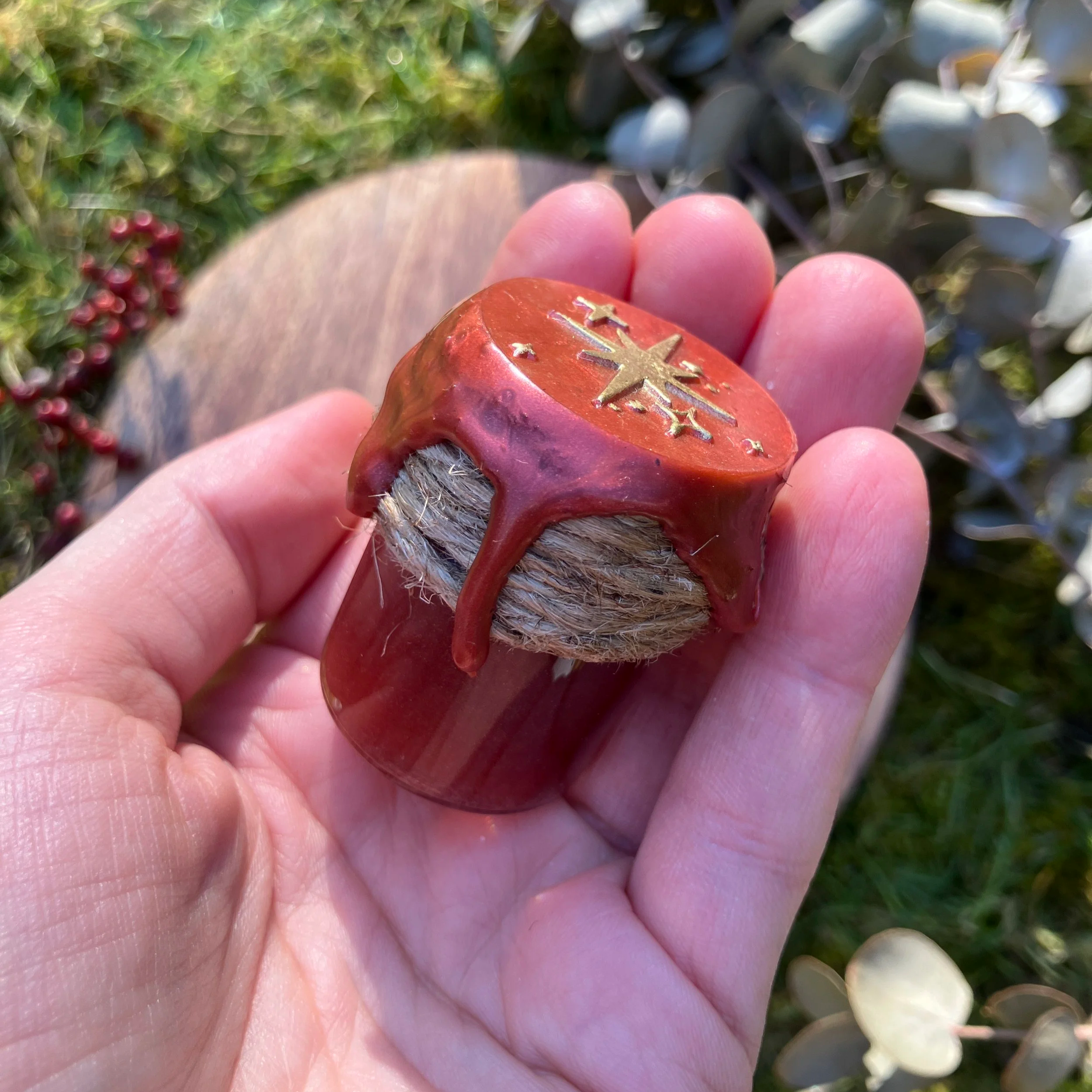 mini floating d20 ◆ dice potion