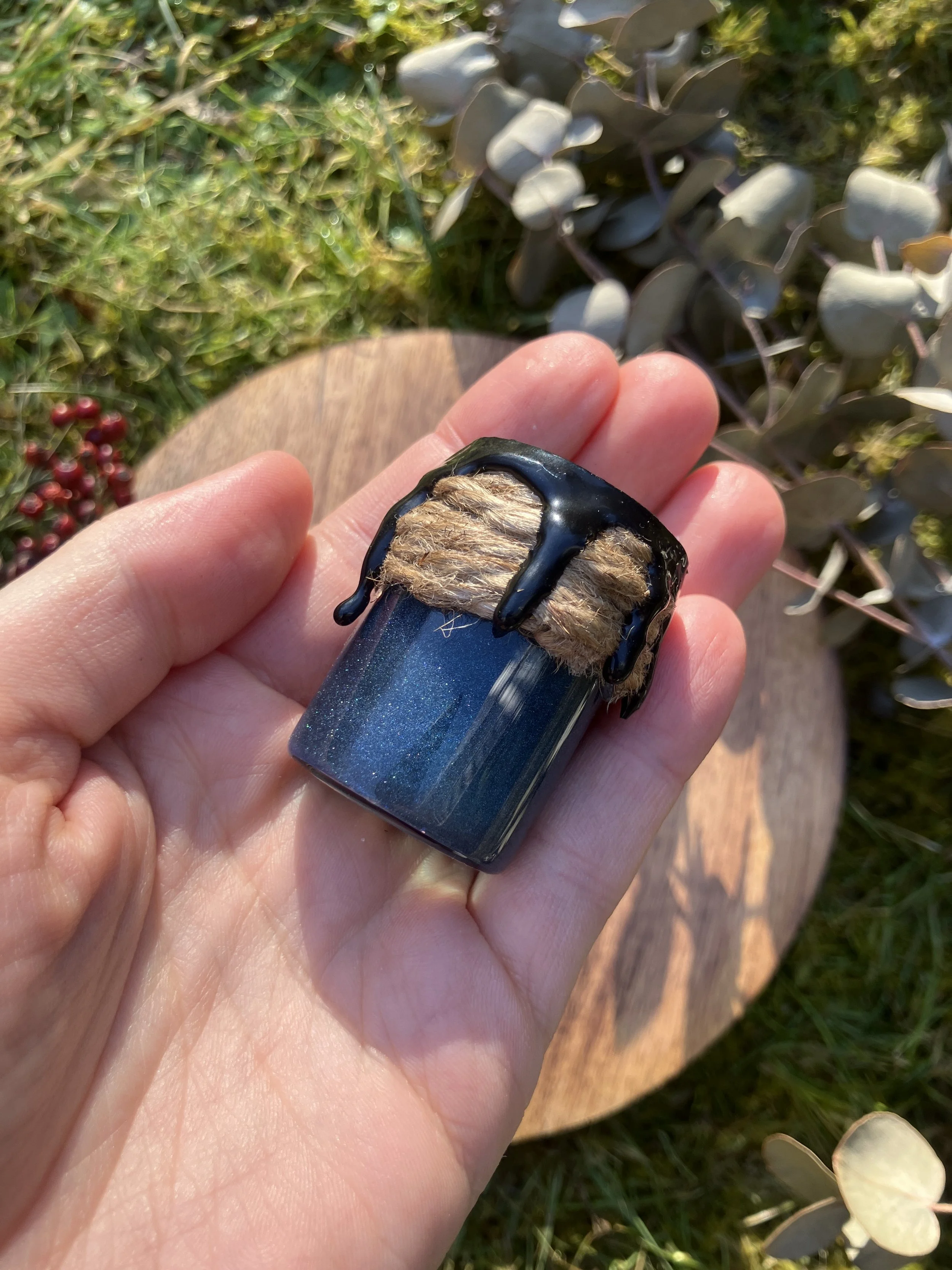 mini floating d20 ◆ dice potion