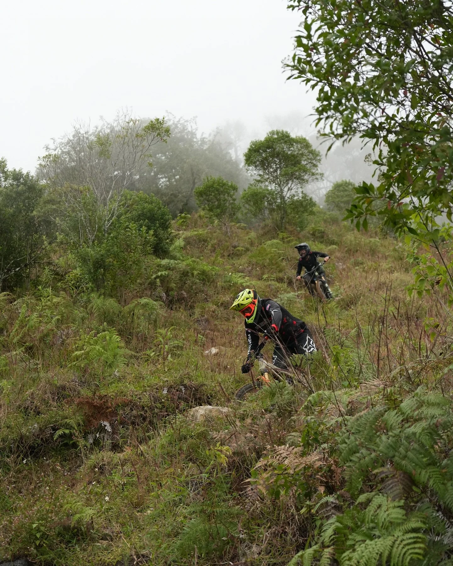 @shrheather an @retanadj506  riding the awesome corner in #costarica .
.
#hd6 #ibis #mtnx