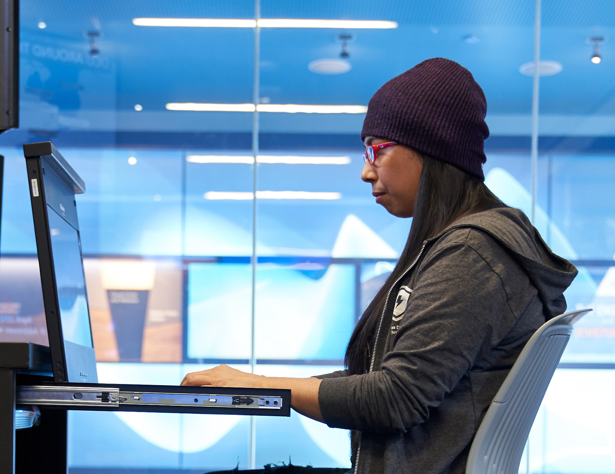 Secure user access across physical and digital systems using identity management, authentication, and integrated access control solutions.