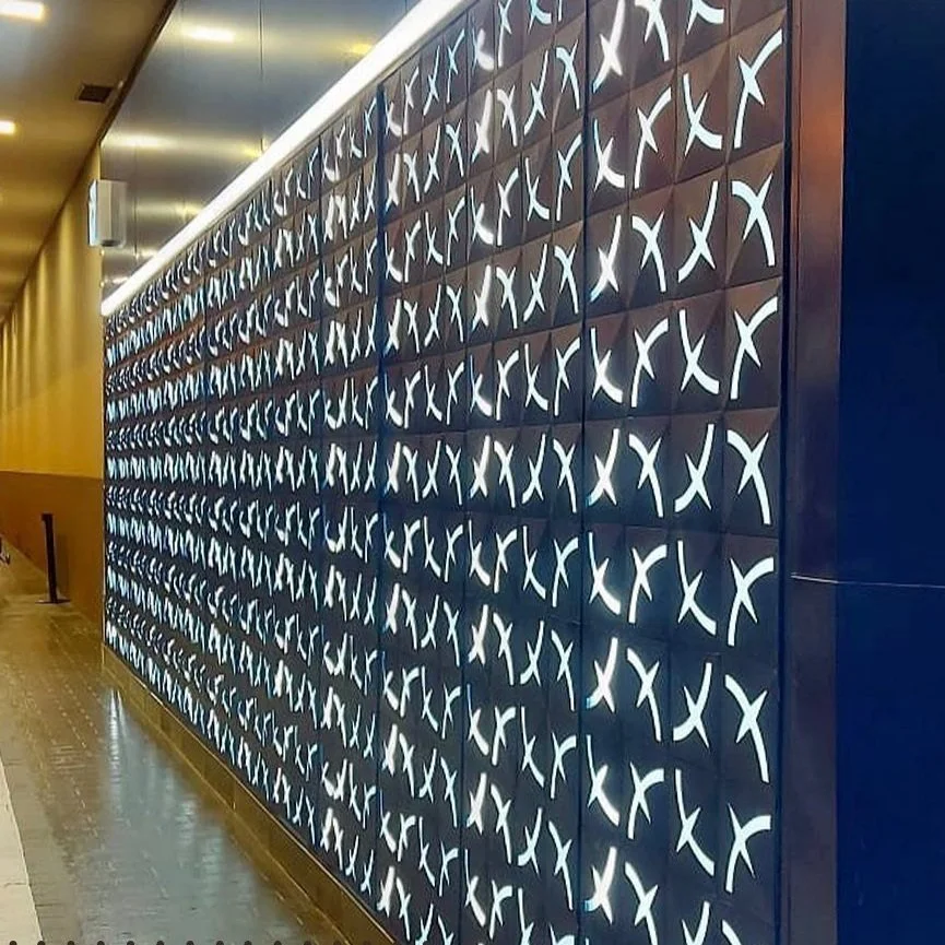 Transformamos a experiência Bancária, com um novo modelo de agência inovador. Reiventando o espaço da agência, desenvolvendo produtos e serviços, olhando para a inovação e diferenciação competitiva.