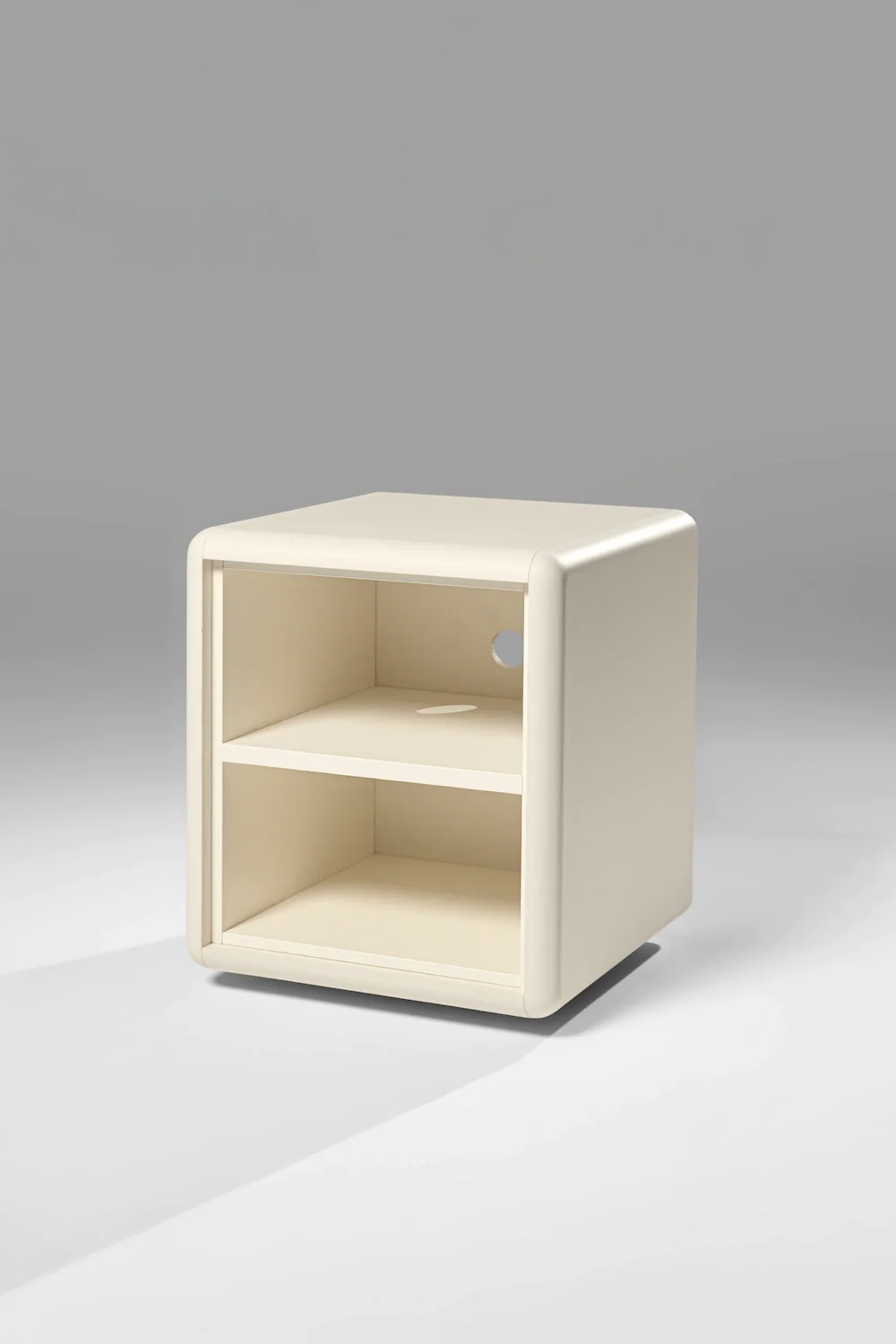 Split module in White Pearl, shown alongside other colors for comparison, 3/4 view, empty — Groovaly