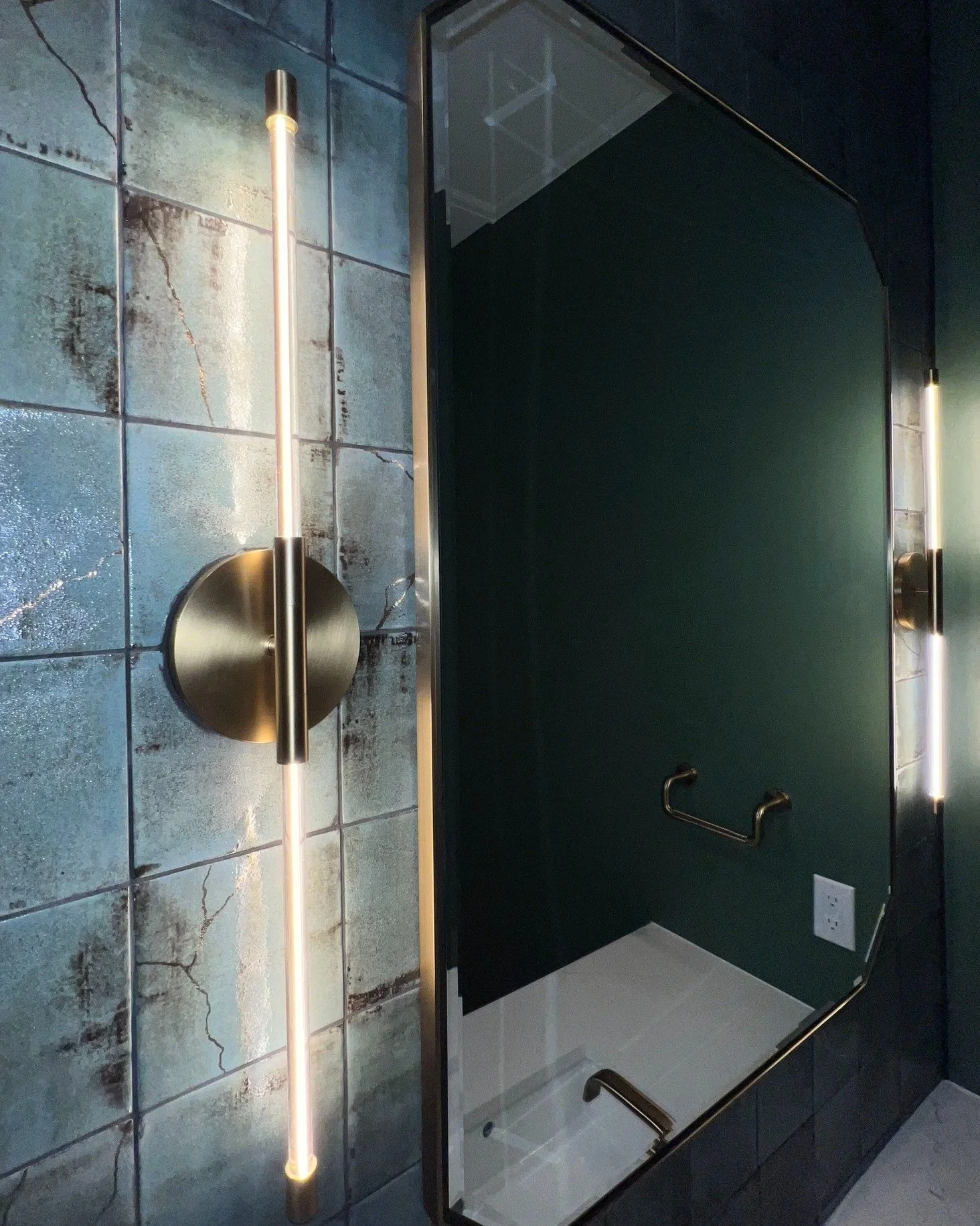 Moody, rich, and unapologetically bold. We love a statement-piece powder room.

Let's redesign yours! Contact us today!

.
 #bathroomdesign #moodybathroom #refreshyourspace #designinspo