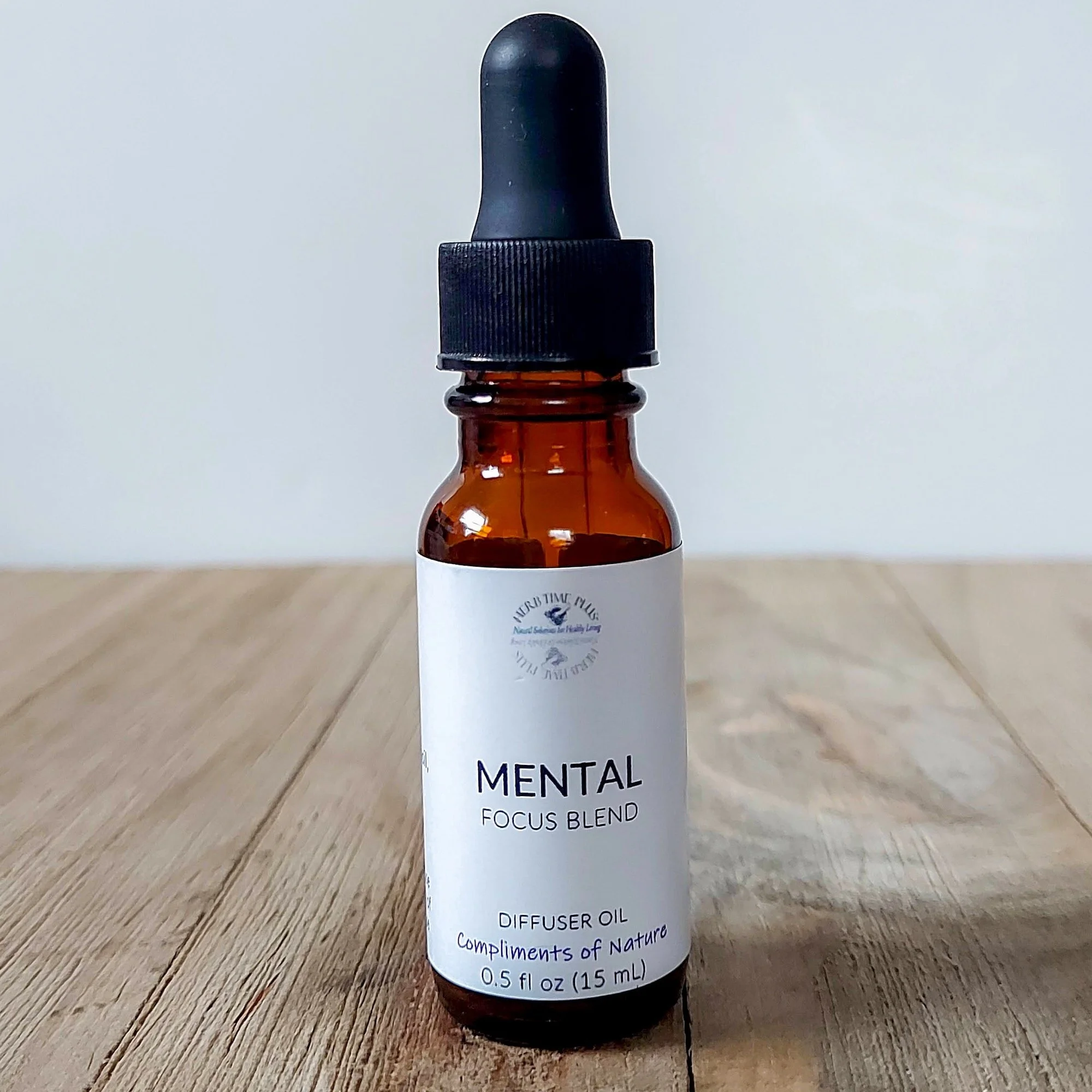 mental-focus-oil-roll-on.jpeg: mental focus oil in a small roll on bottle