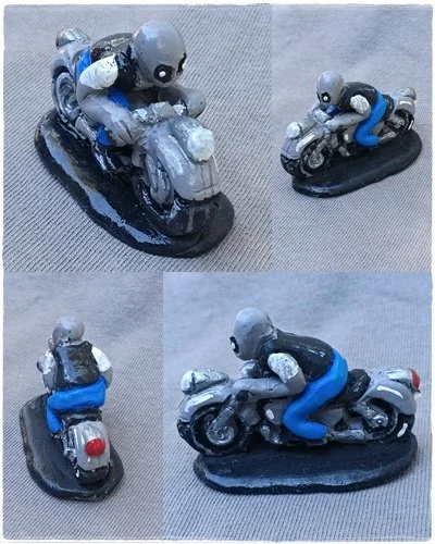 3" Motorcycle Alien Statuette