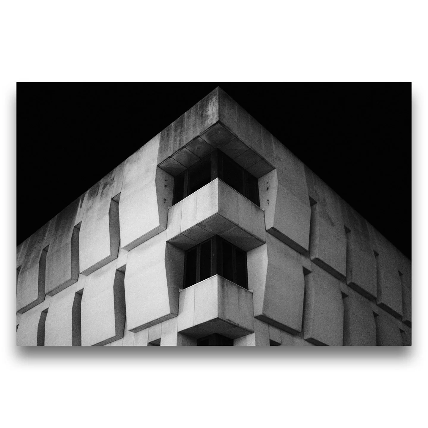 More B&amp;W street shots with the X100V 🙂 
Really loving this high contrast film simulation recipe; you can find the settings for it in the comments.
.
.

#explorepage #explore #nz #newzealand #nzphotographer #purenewzealand #wellington #aotearoa #