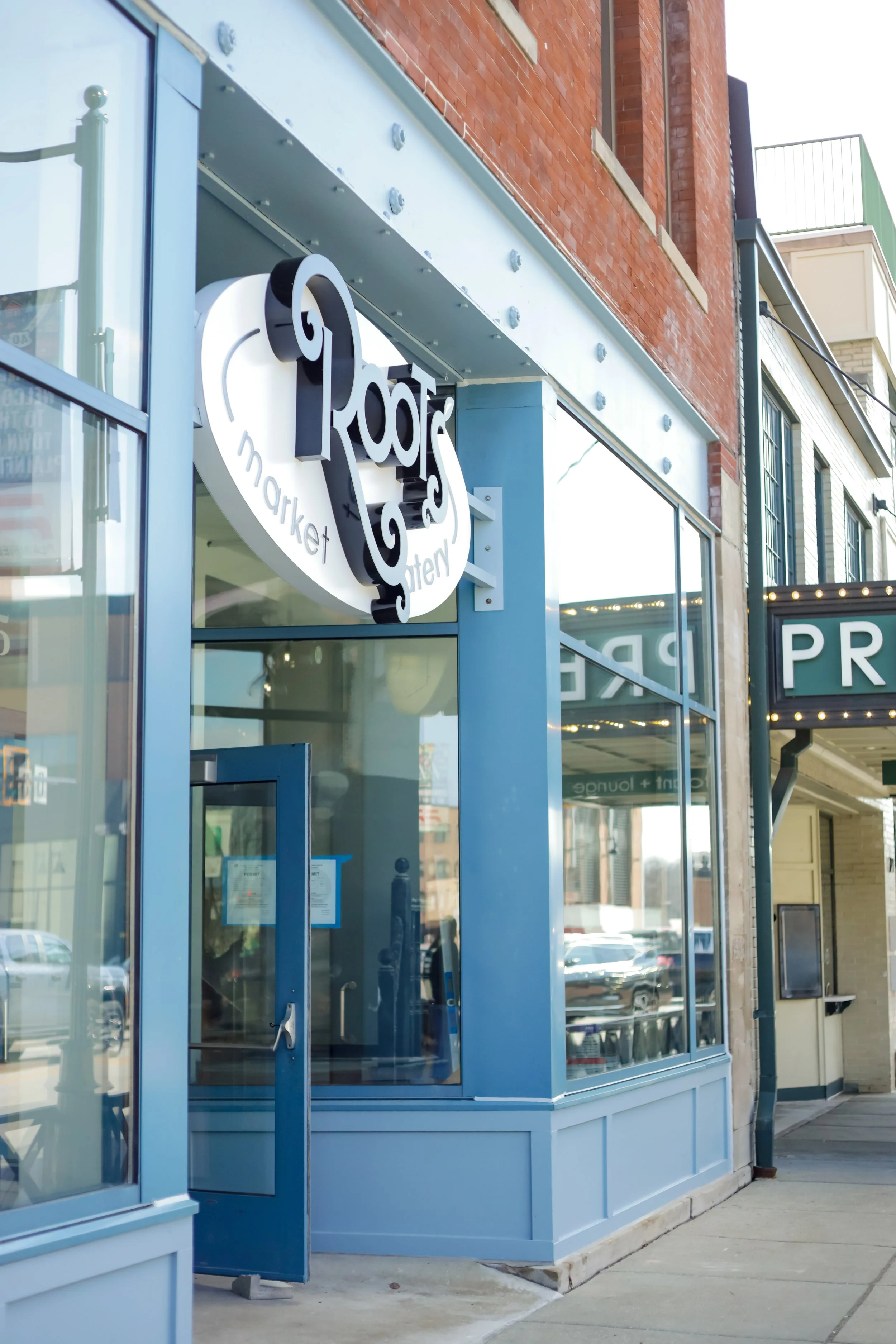 Roots Market + Eatery