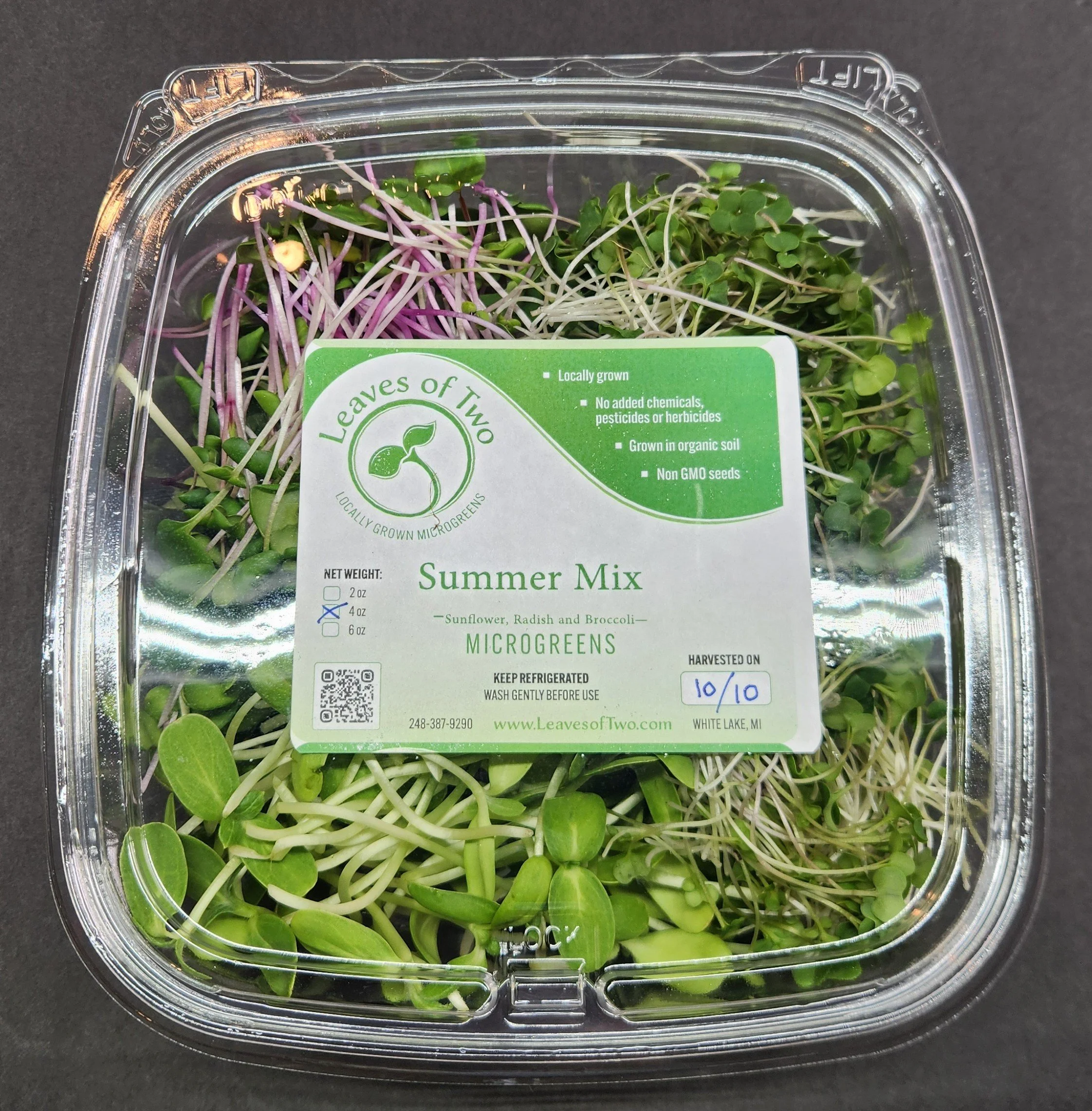 Leaves of Two - 4oz Summer Mix (Broccoli, Radish & Sunflower)