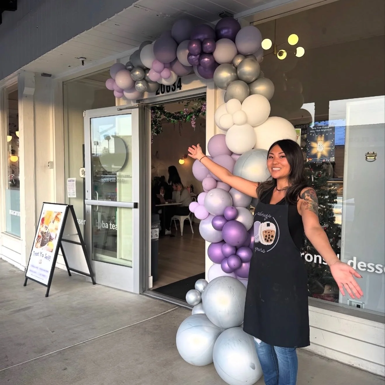 ✨Always Yours Bakery Cafe ✨

Say hello to local dessert magic! Located in Castro Valley, Always Yours Bakery Cafe is your go-to destination for delicious Asian-inspired desserts, custom cakes, macarons, pastries, and boba drinks that are as beautiful