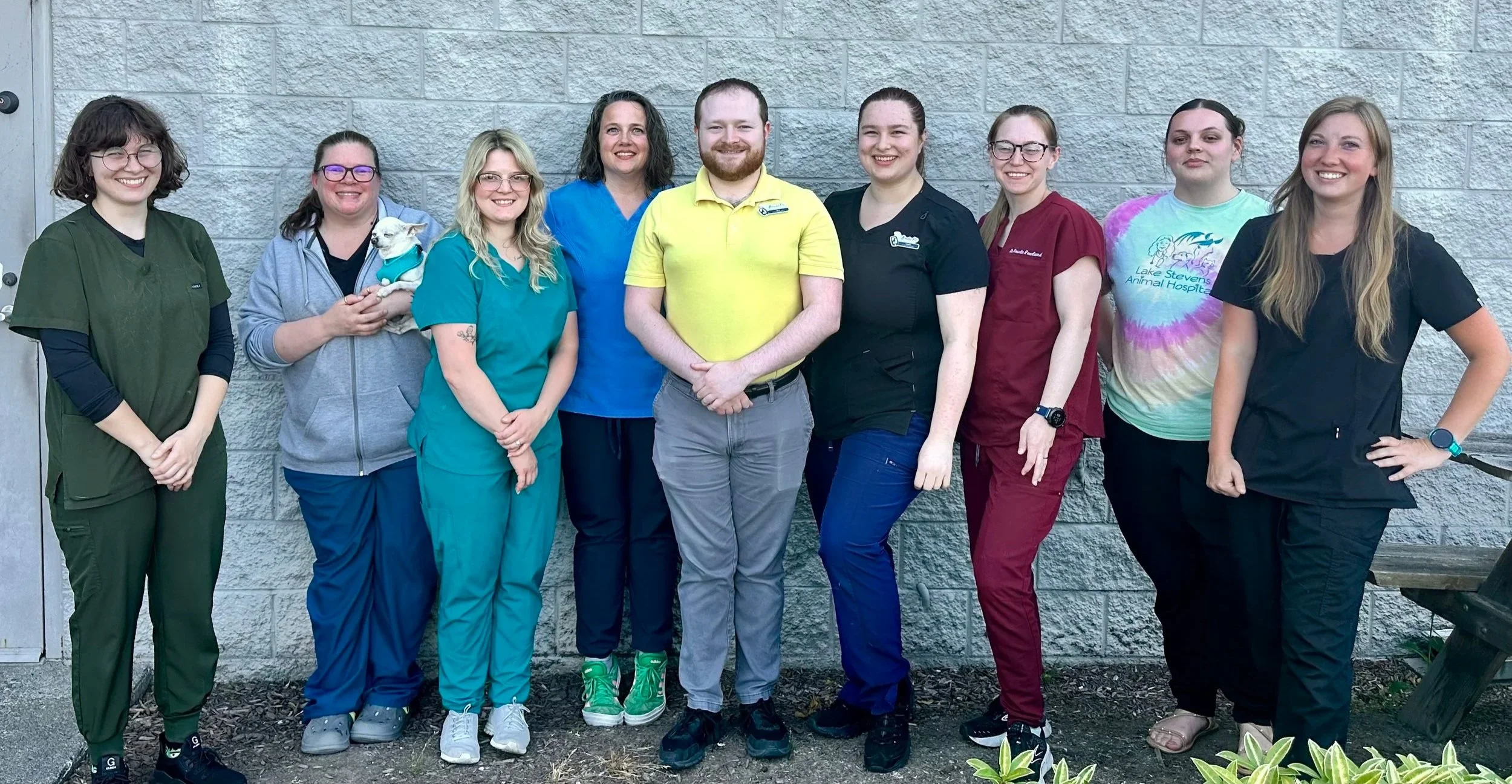 Lake Stevens Animal Hospital Group picture.