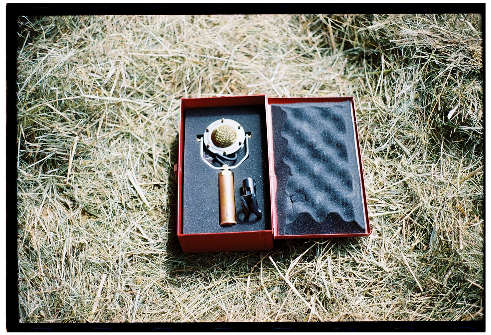 This is Colemans Edwina, one time we dropped it in sand. Still sounds good. 