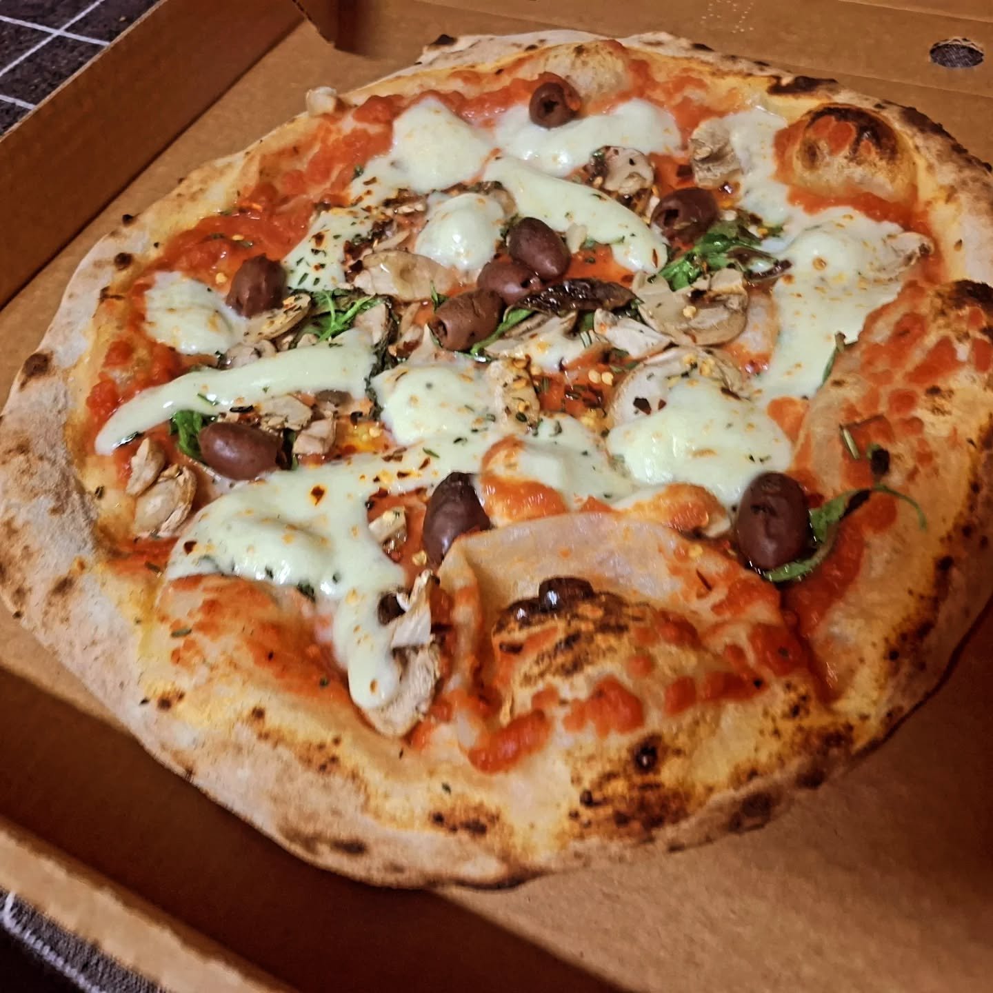 🔥 We don’t just make pizza — we bring the whole experience. 🍕🚐
From a converted horse float in country Victoria to the plates (and hearts) of pizza lovers across the southwest — Hork’s Pizza is about more than just food. I