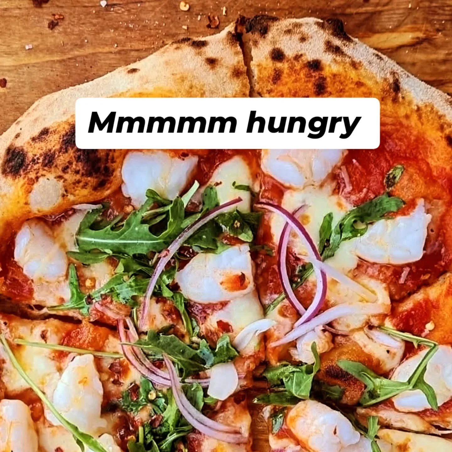 🦞 When Port Campbell meets pizza… magic happens.
Fresh local crayfish, creamy mozzarella, and a hint of garlic butter — all on a stone-fired base that’s crispy outside and pillowy inside.
It’s the ultimate coastal indulgenc